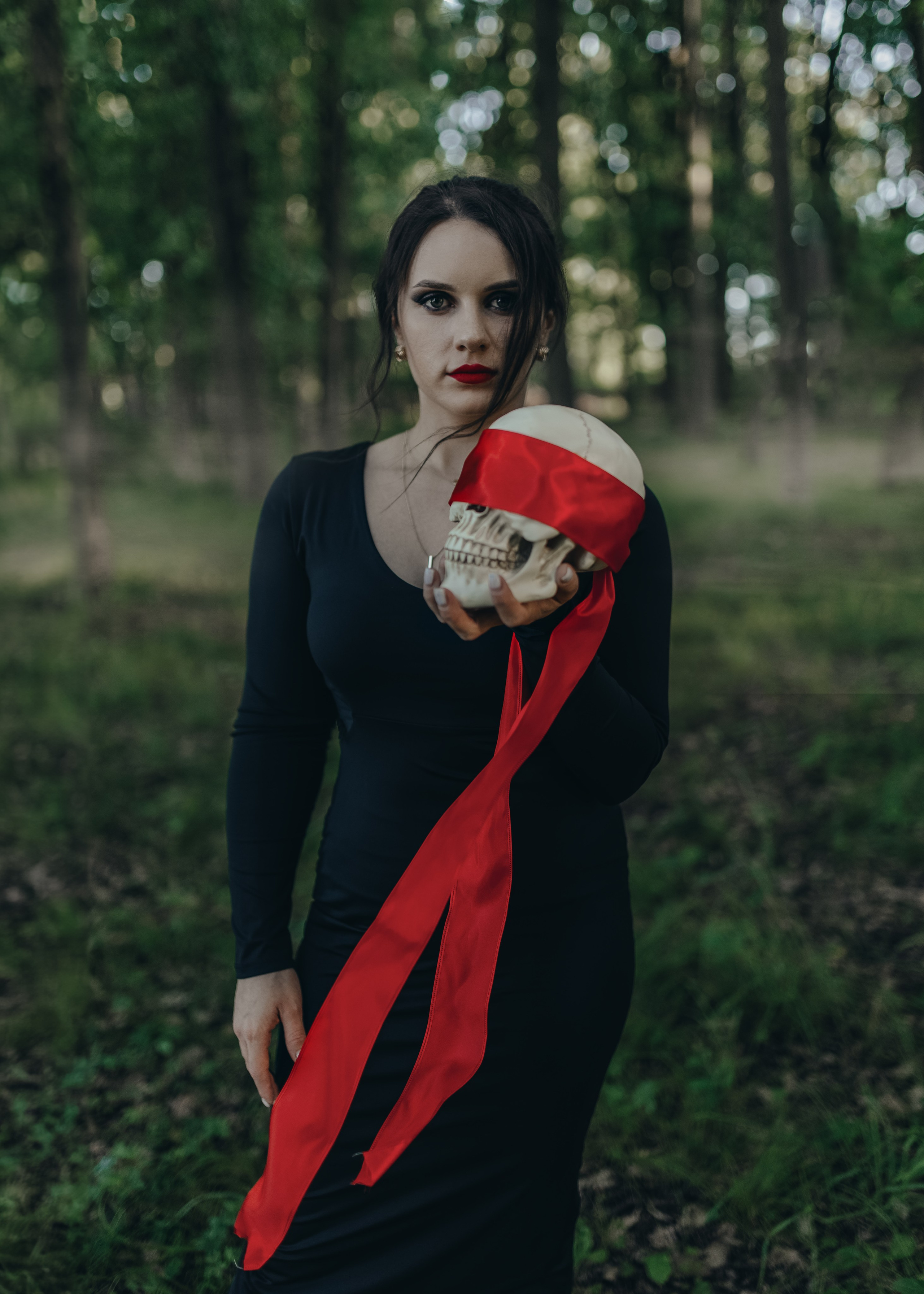 Deadly Dinner. Women’s photographer Anastasiya Vinichenka