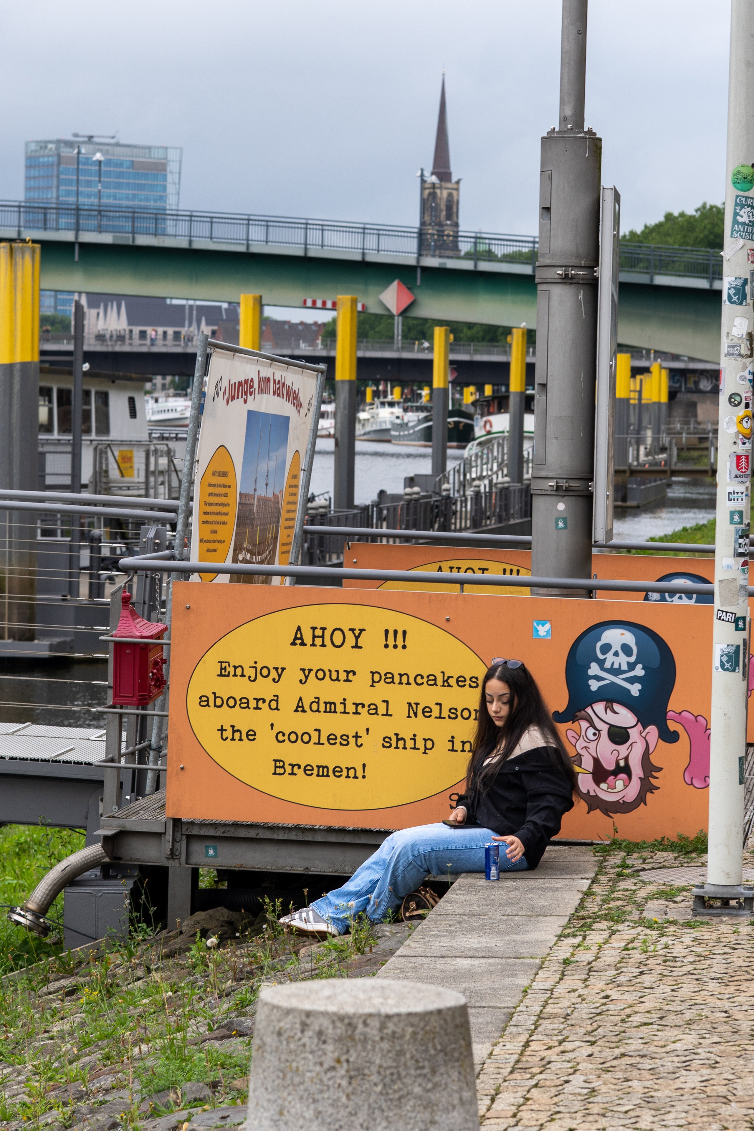 A little bit of street in Bremen #2. URBANSTREETFILES.ART