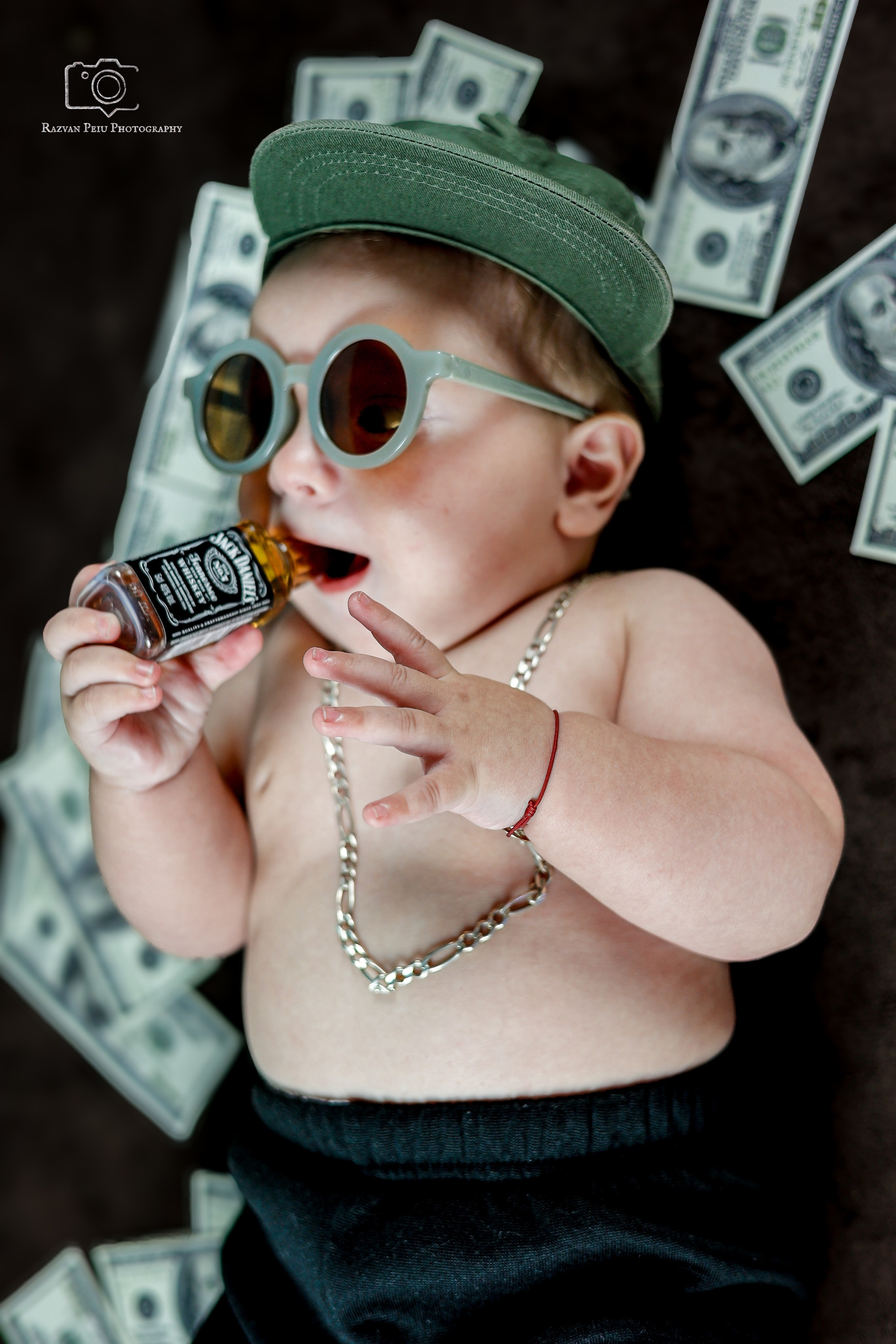 Evolutia unui bebe in fiecare luna. Razvan Peiu Photography, dincolo de fotografie!