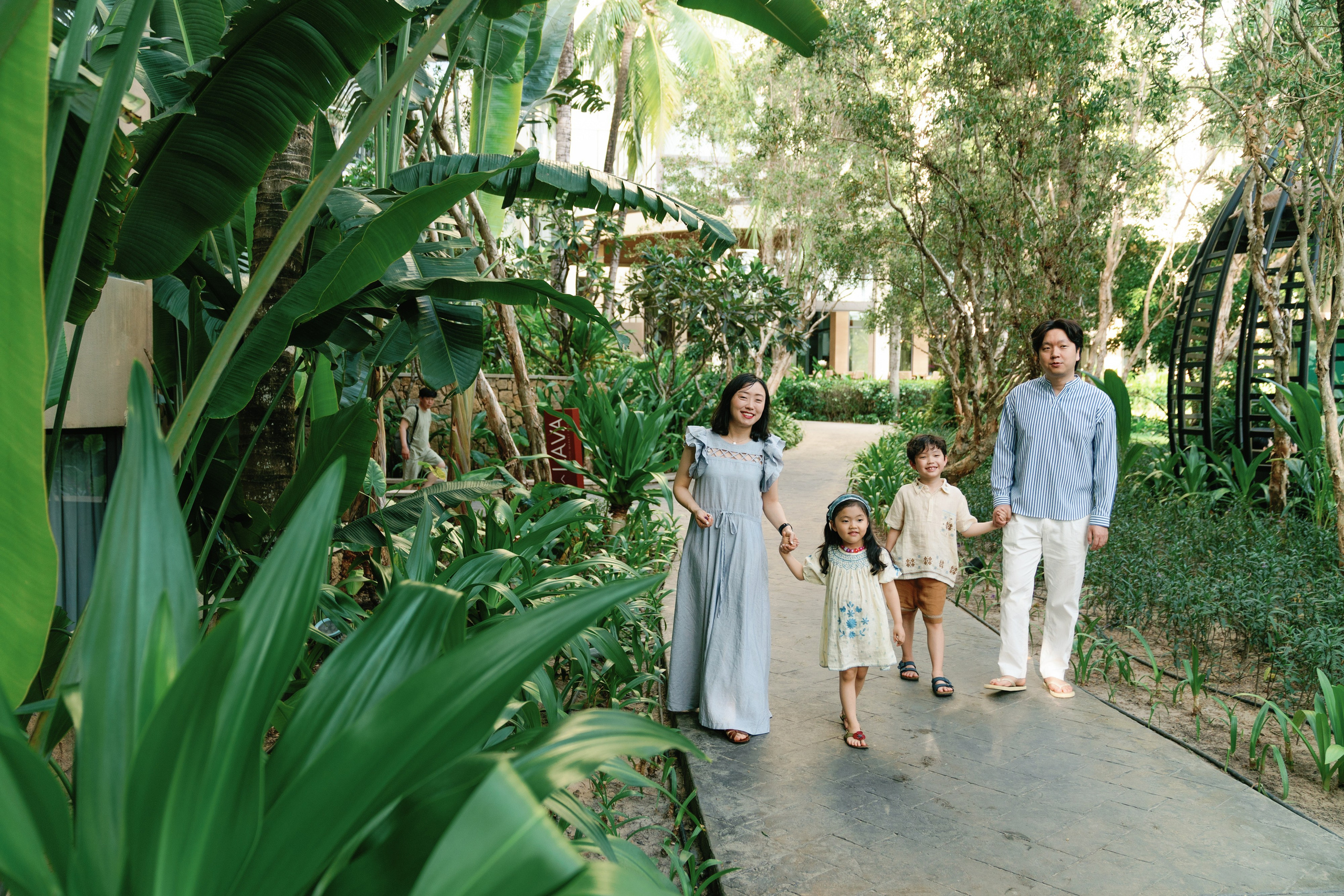 Family. Photographer Phu Quoc