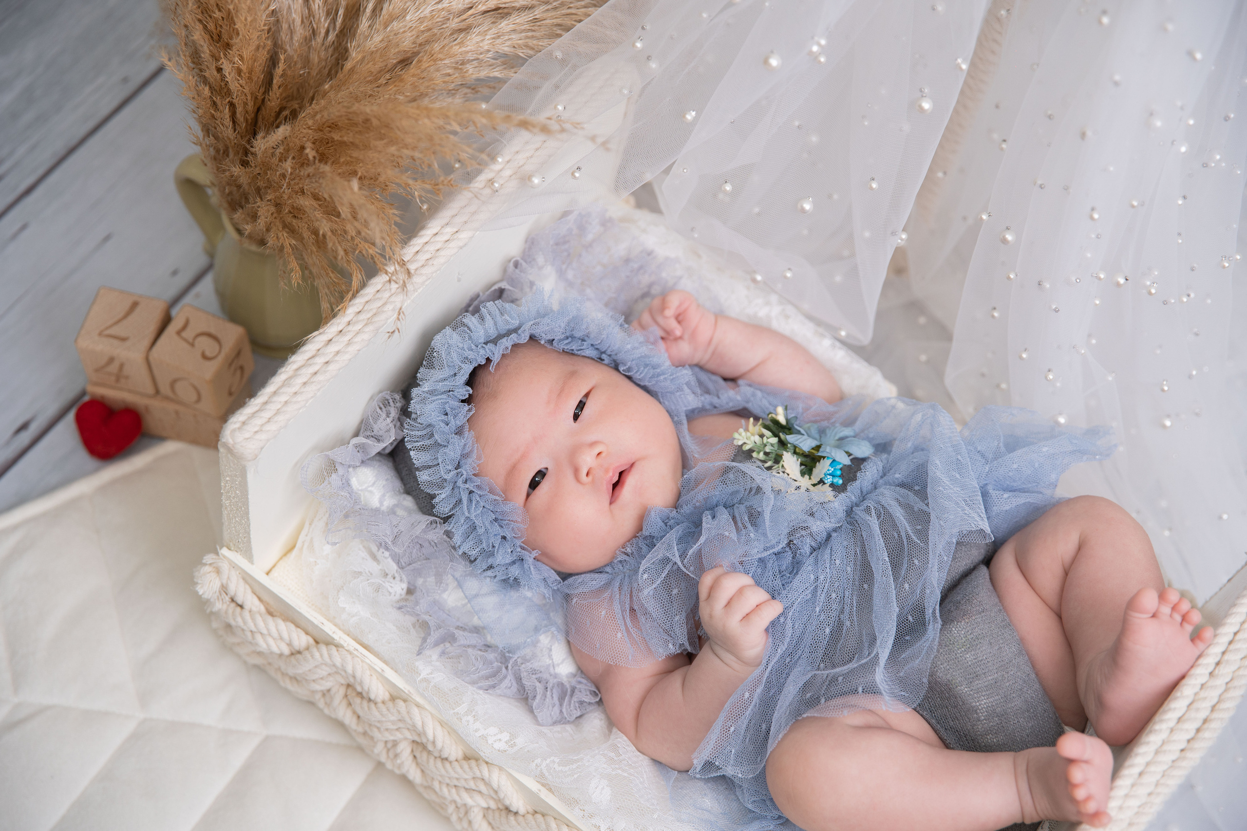 NEWBORN. Главная