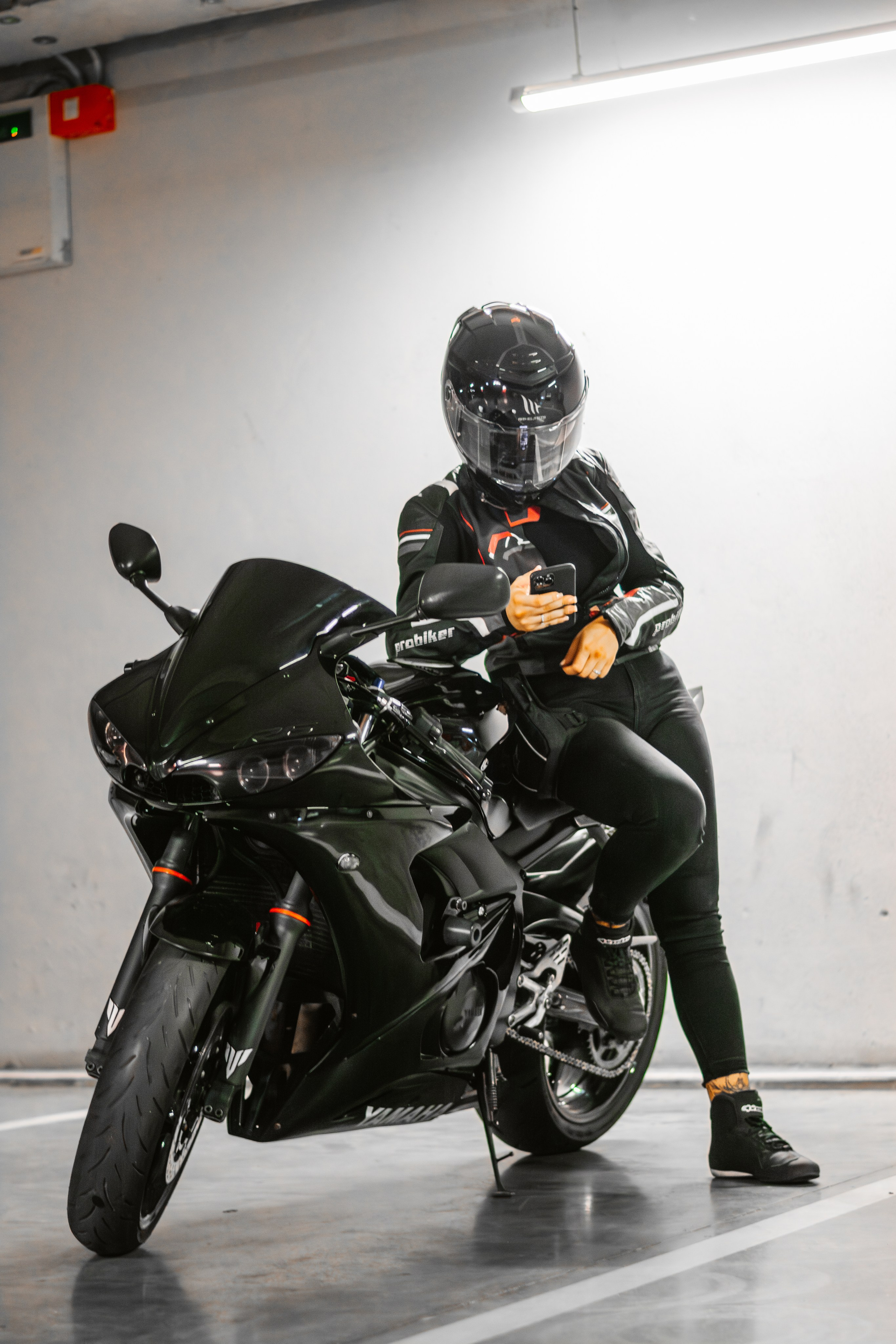 Yamaha R6. Johnnyshoots