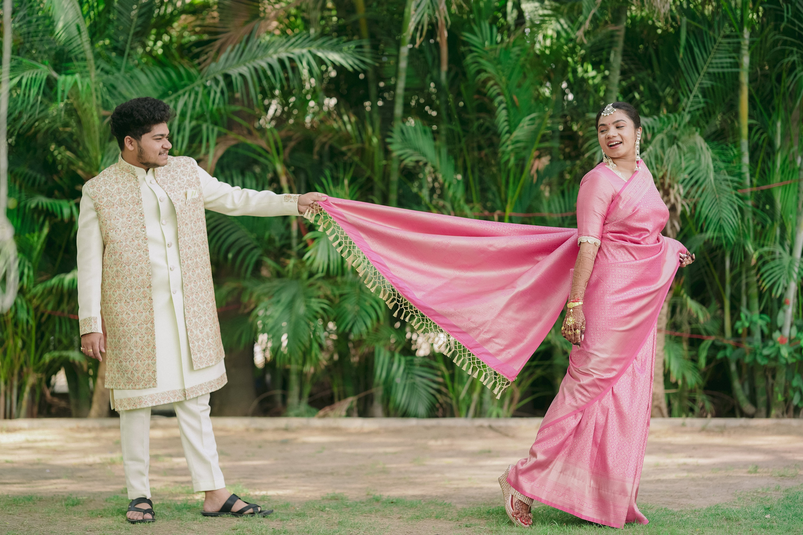 WEDDINGS. Love Emotions Weddings