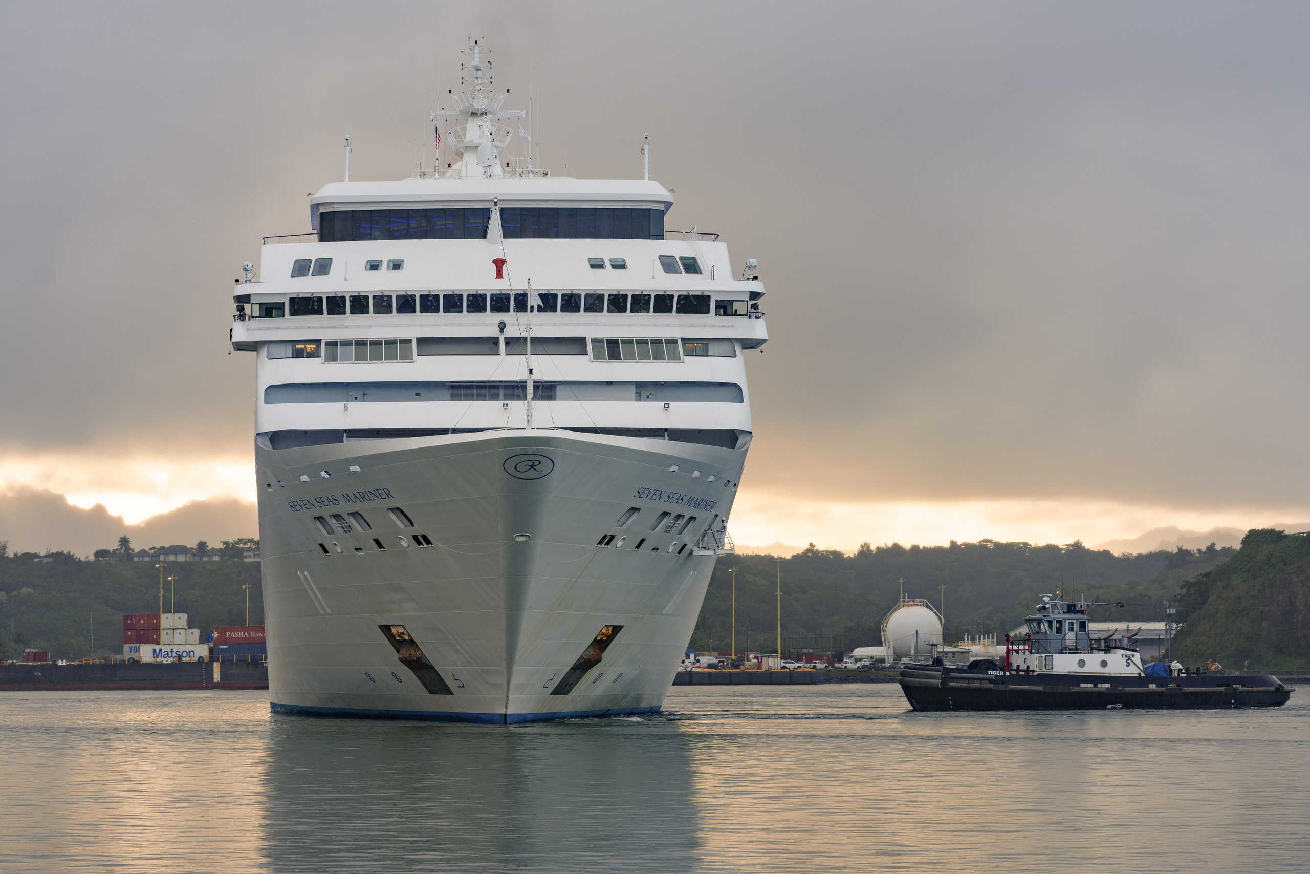 SHIPS. Awards winning photographer in Kauai, Hawaii