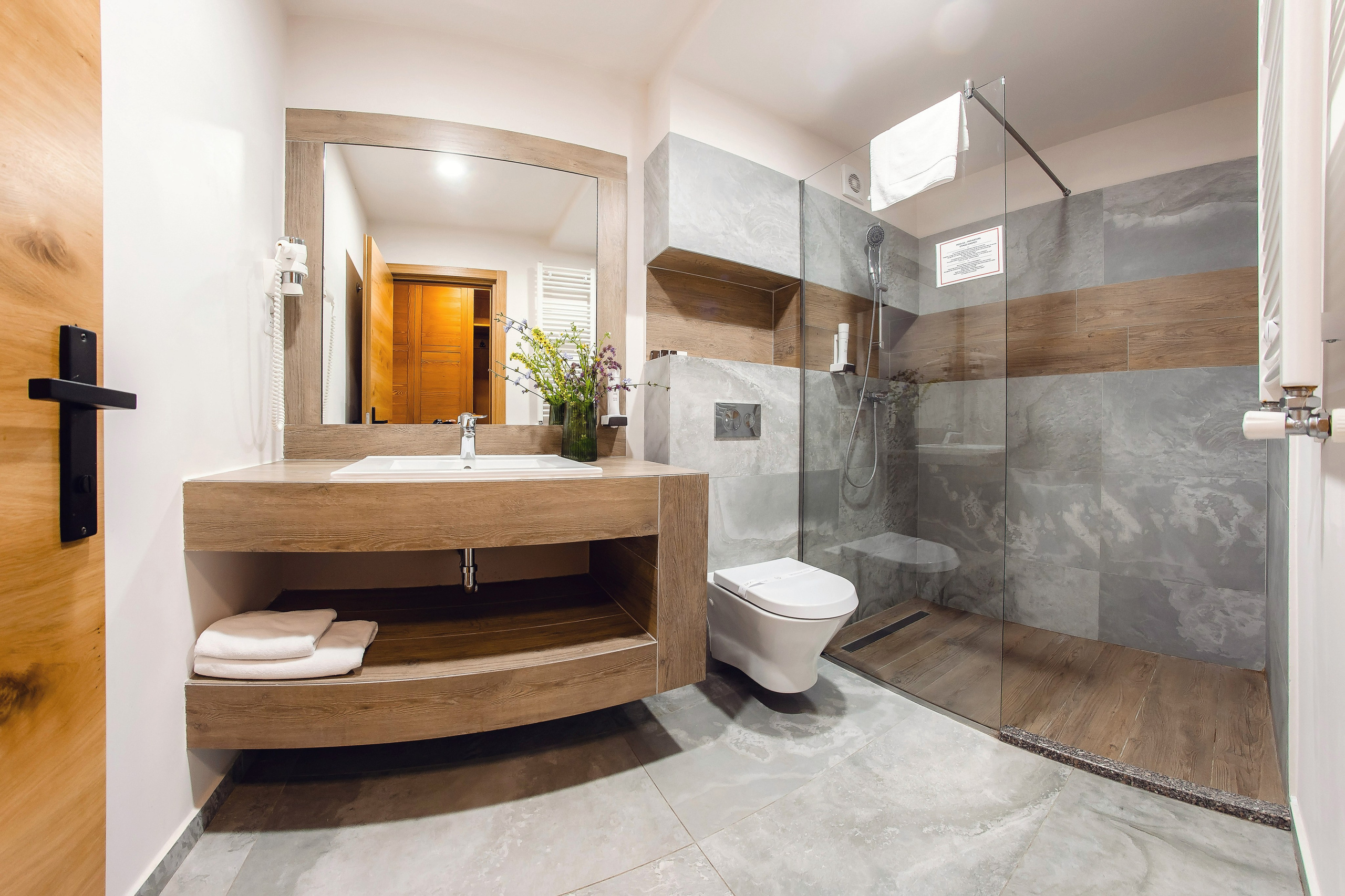 Pensiuni. George Boicu — Fotograf — Gura Humorului