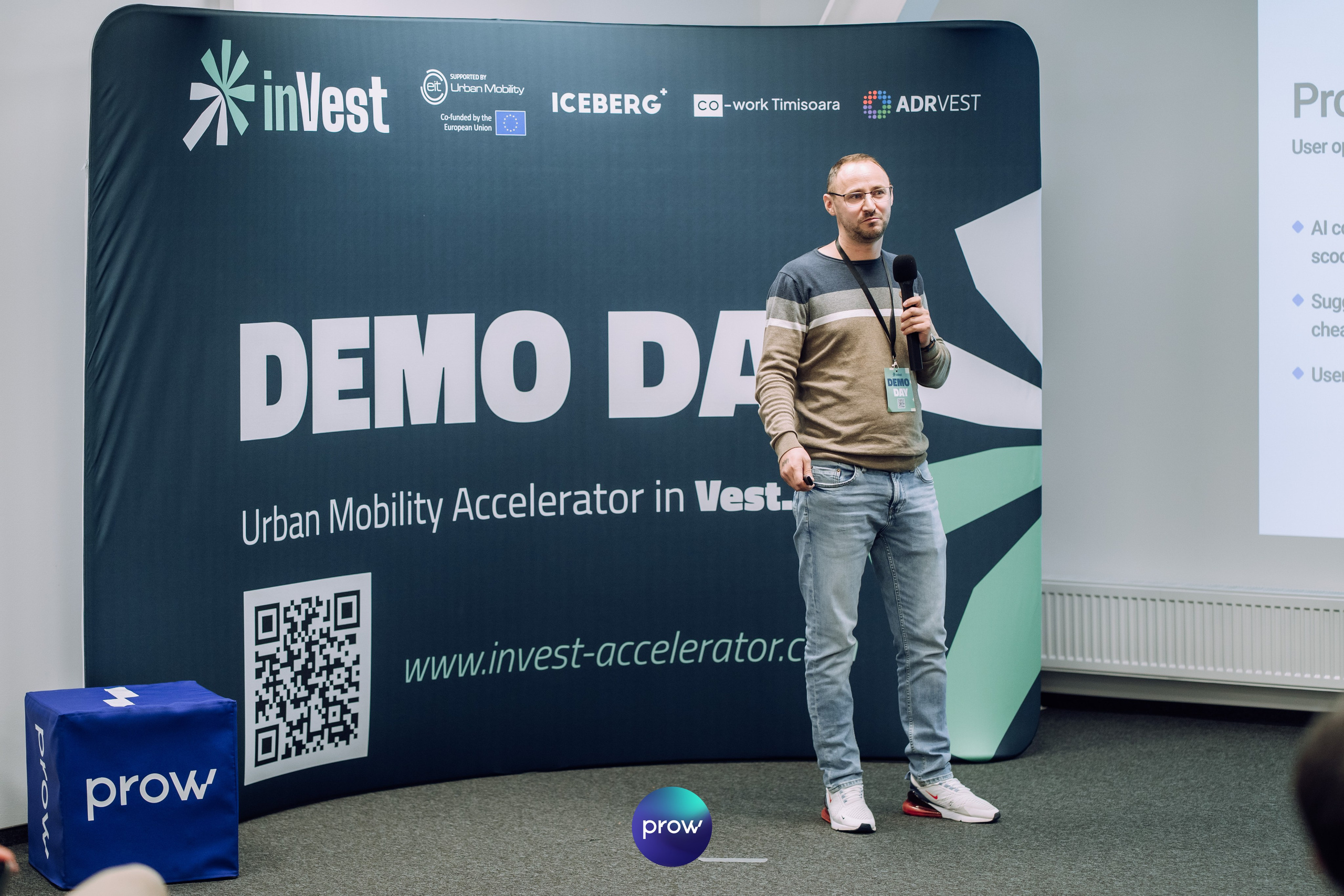 InVest DemoDay @ Cowork. Cozac Cristian Photographer