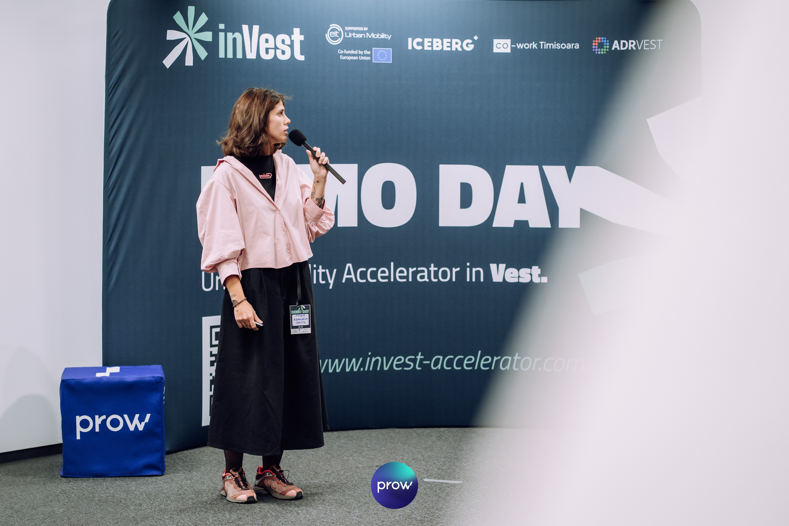 InVest DemoDay @ Cowork. Cozac Cristian Photographer