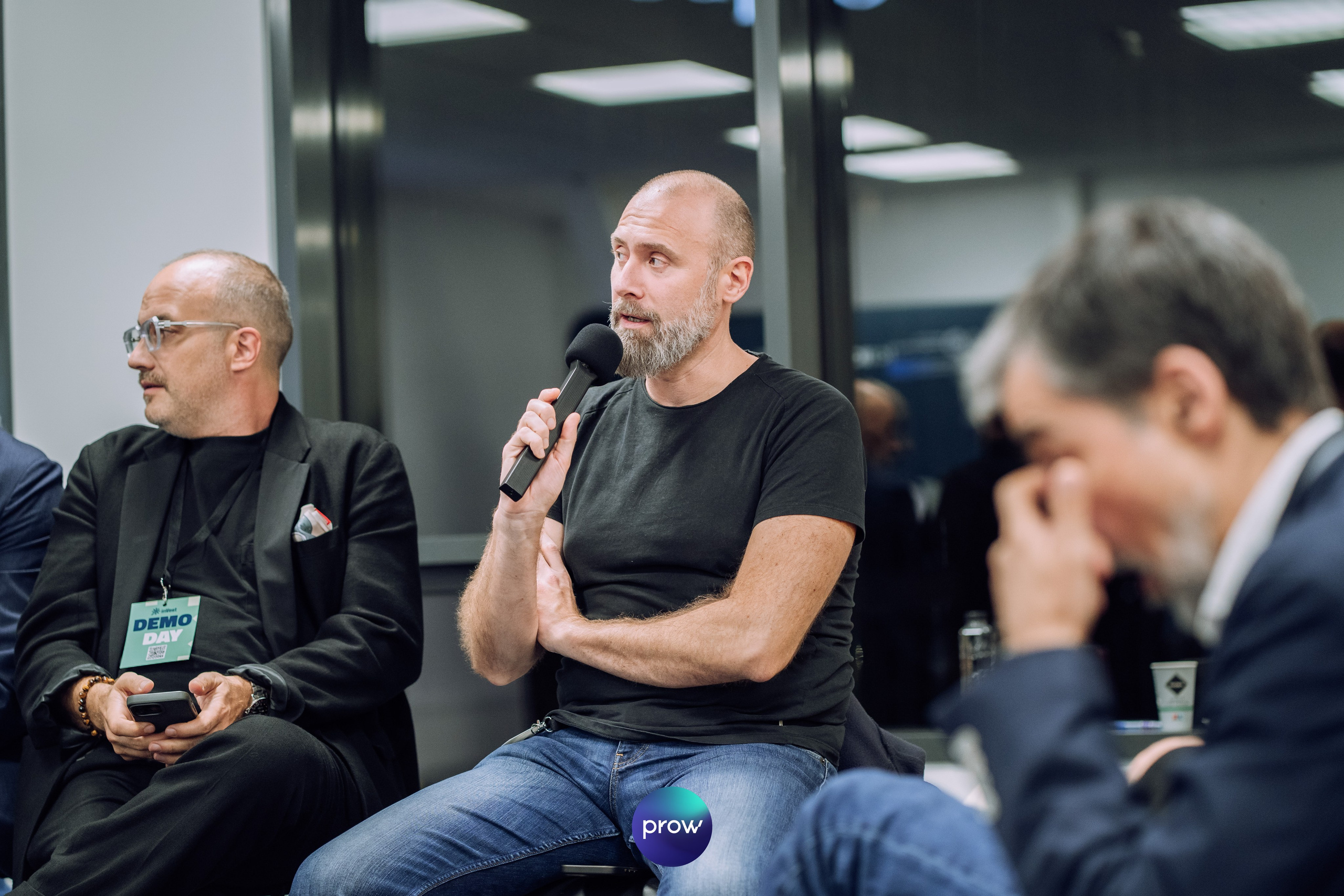 InVest DemoDay @ Cowork. Cozac Cristian Photographer