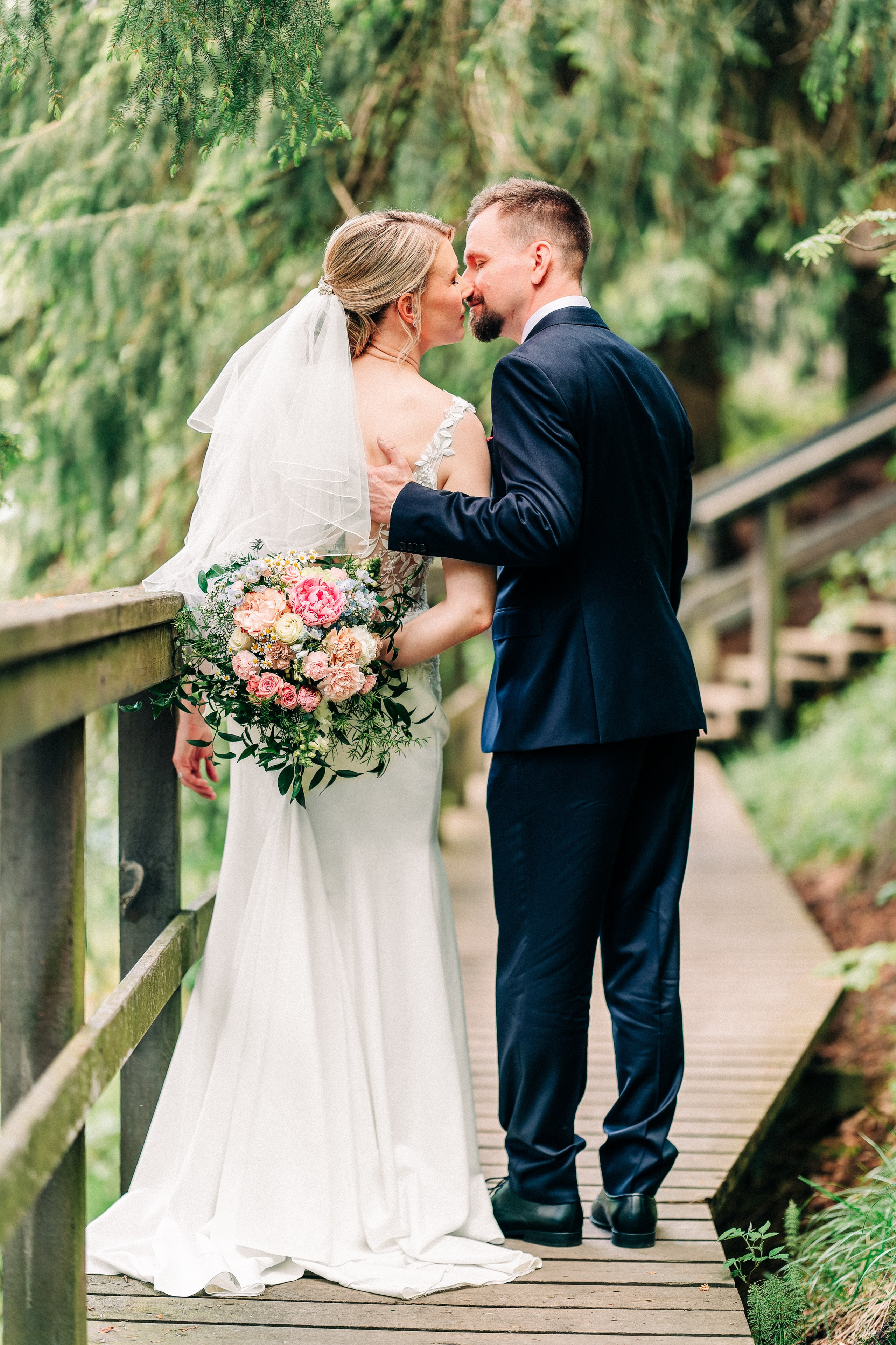 Weddings, Couples, Lovestory photography. Dimi Savolainen — Your Photographer in Finland
