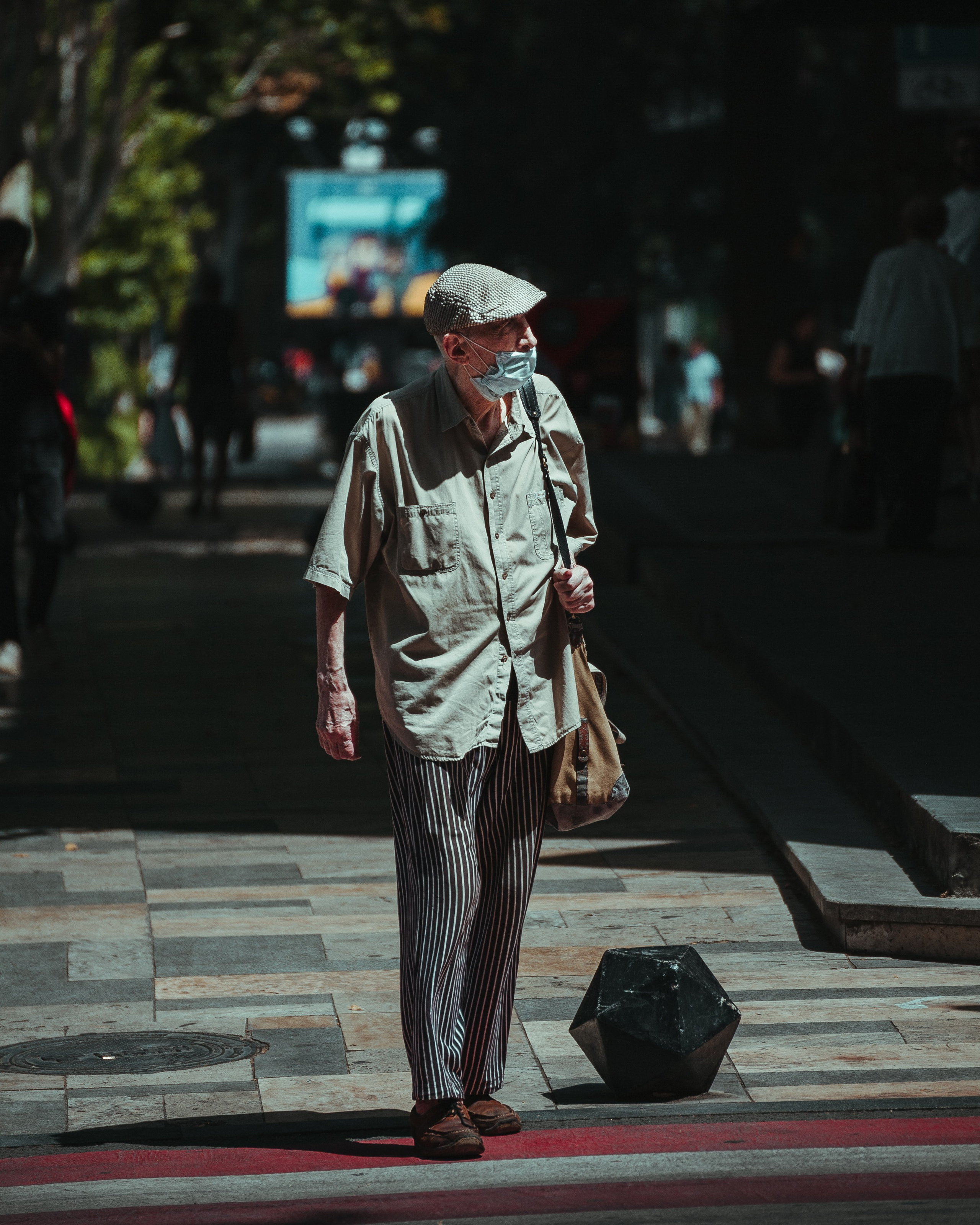 T B I L I S I. Bspander