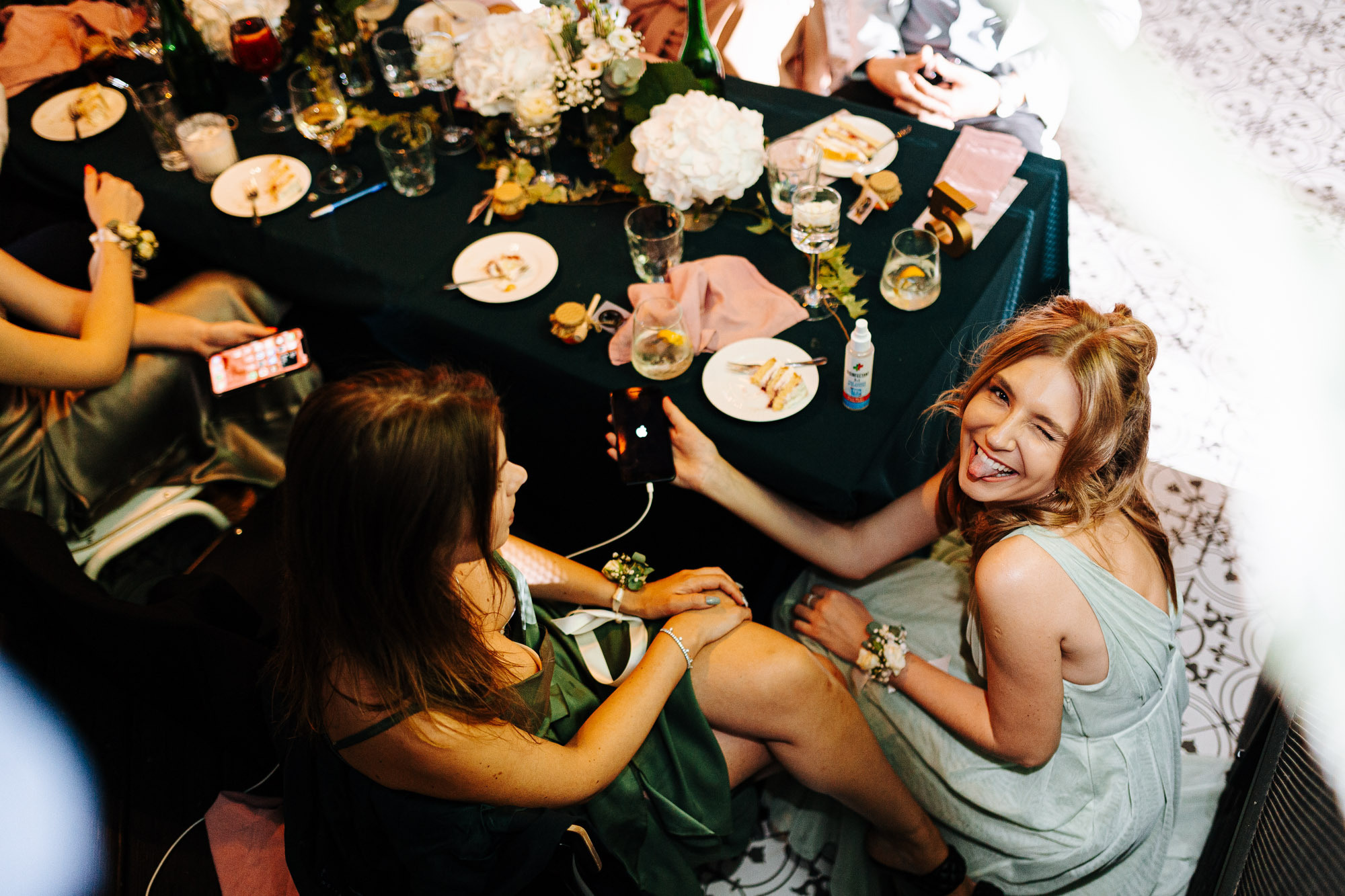 Kāzas svinības restorānā Herbārijs