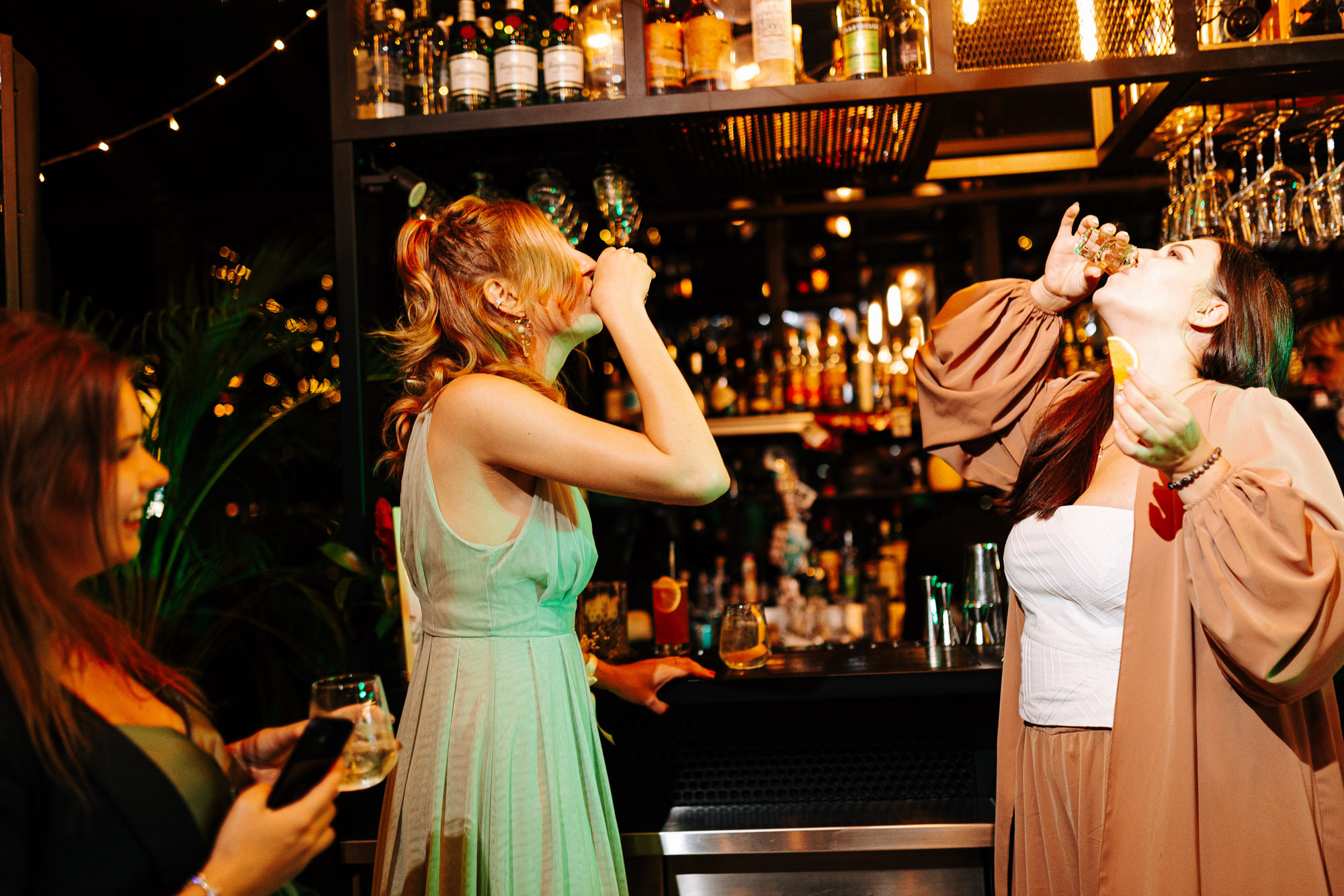 Kāzas svinības restorānā Herbārijs