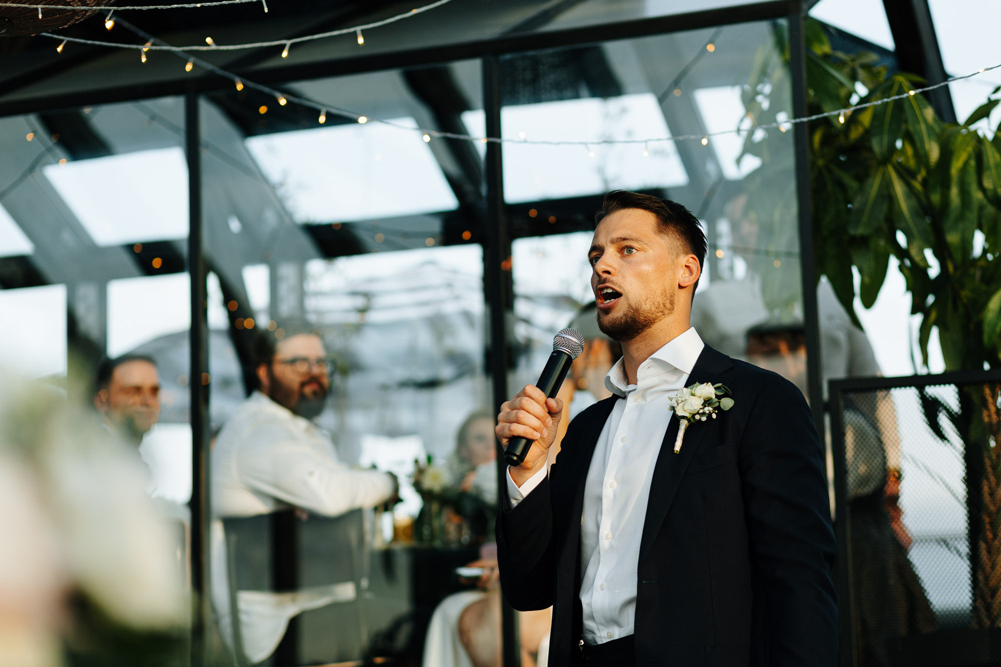 Kāzas svinības restorānā Herbārijs