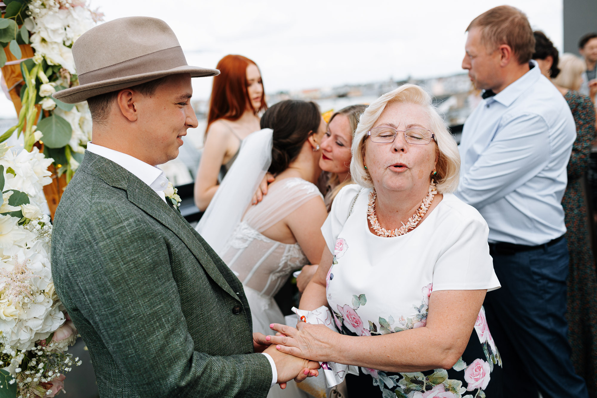 Kāzas svinības restorānā Herbārijs