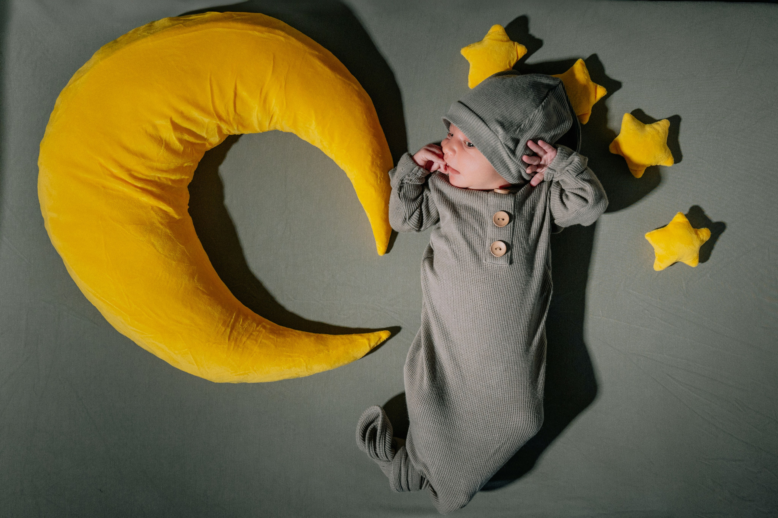 Newborn & Dad Photography – Capturing Precious Father-Baby Bonding. Alisa Tant — Family and newborn photographer Bucks County, Montgomery county, Philadelphia, NJ