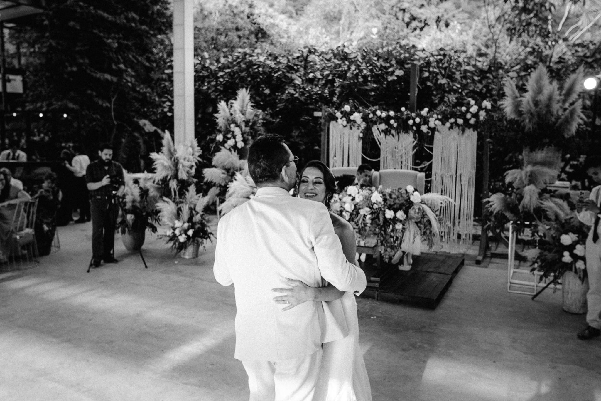 Gladys & Abdel. Wedding and family photographer in Mexico City