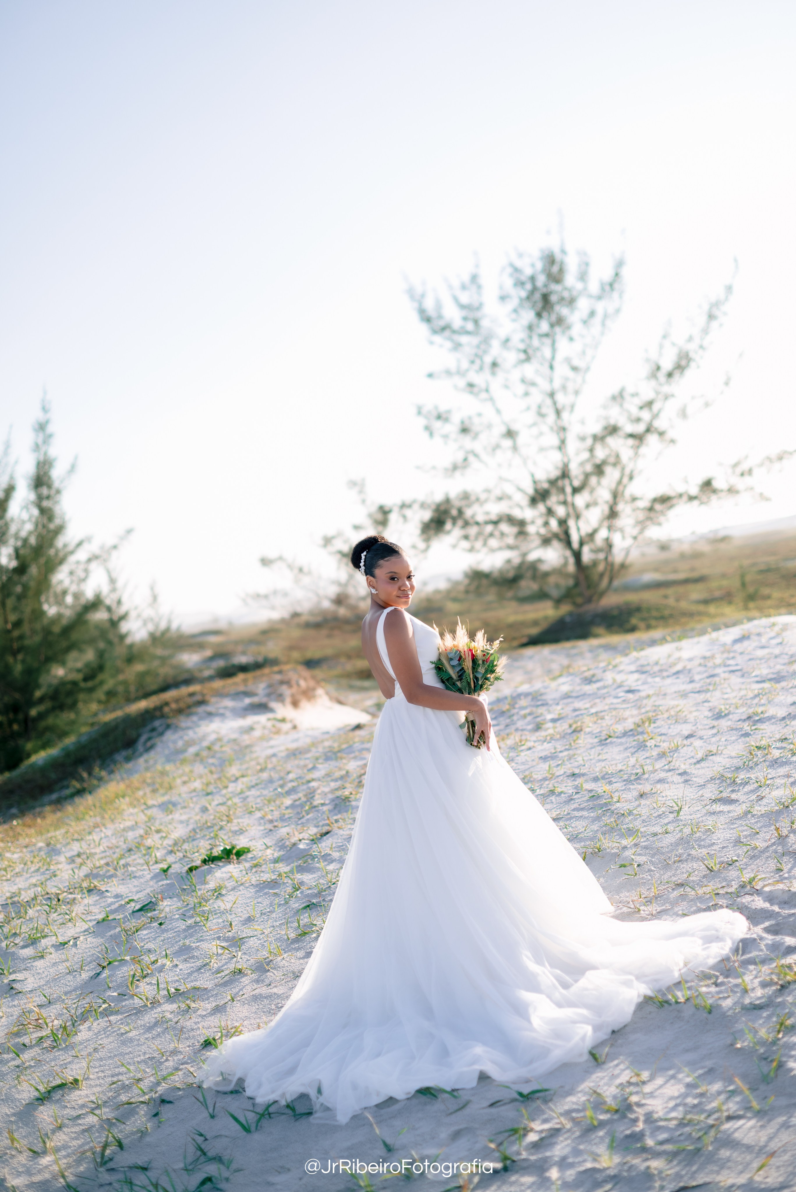 Véu & Mar | Editorial. Junior Ribeiro Fotografia