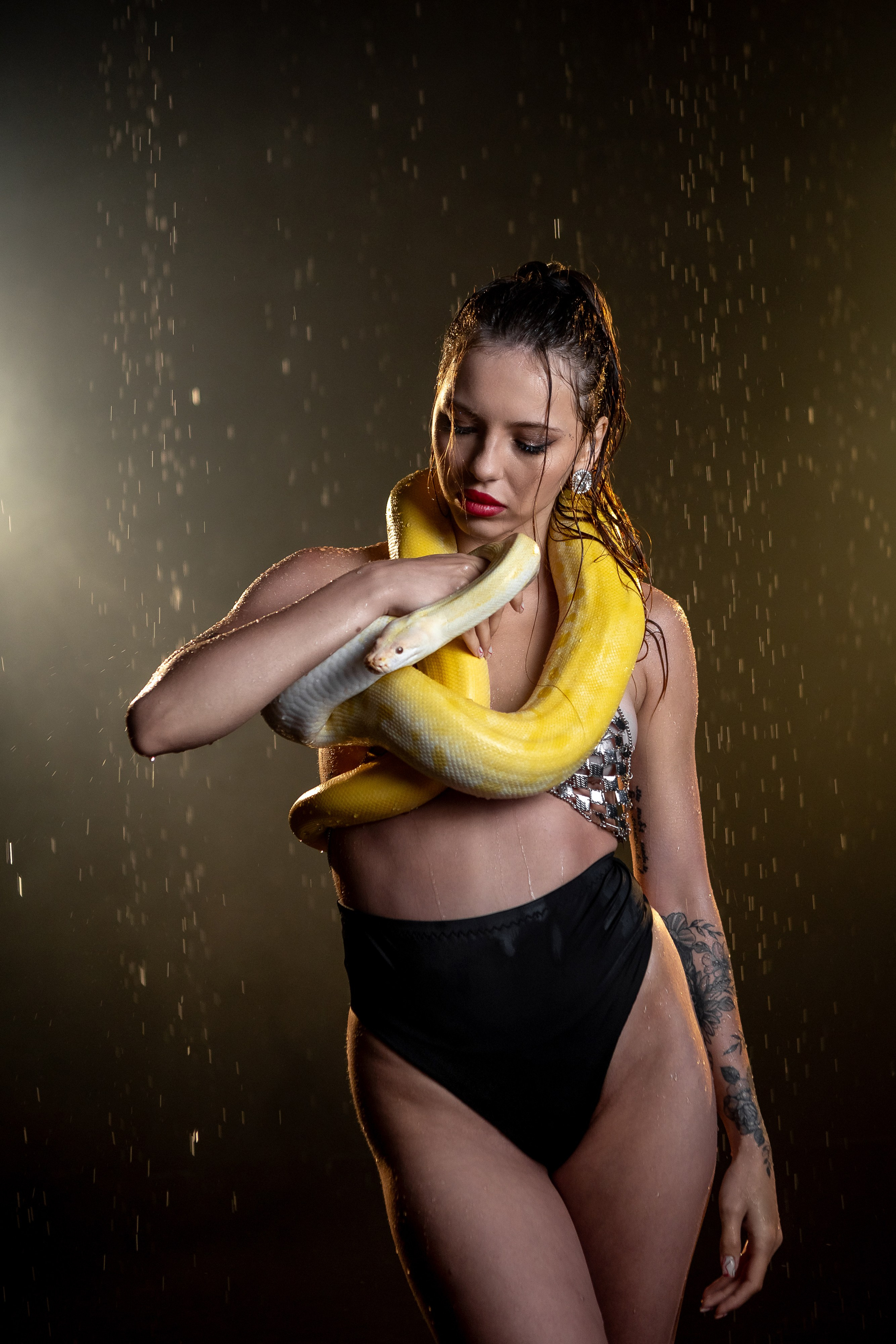 Аквазона в студии. Фотограф в Анталии, Кемере и Белеке