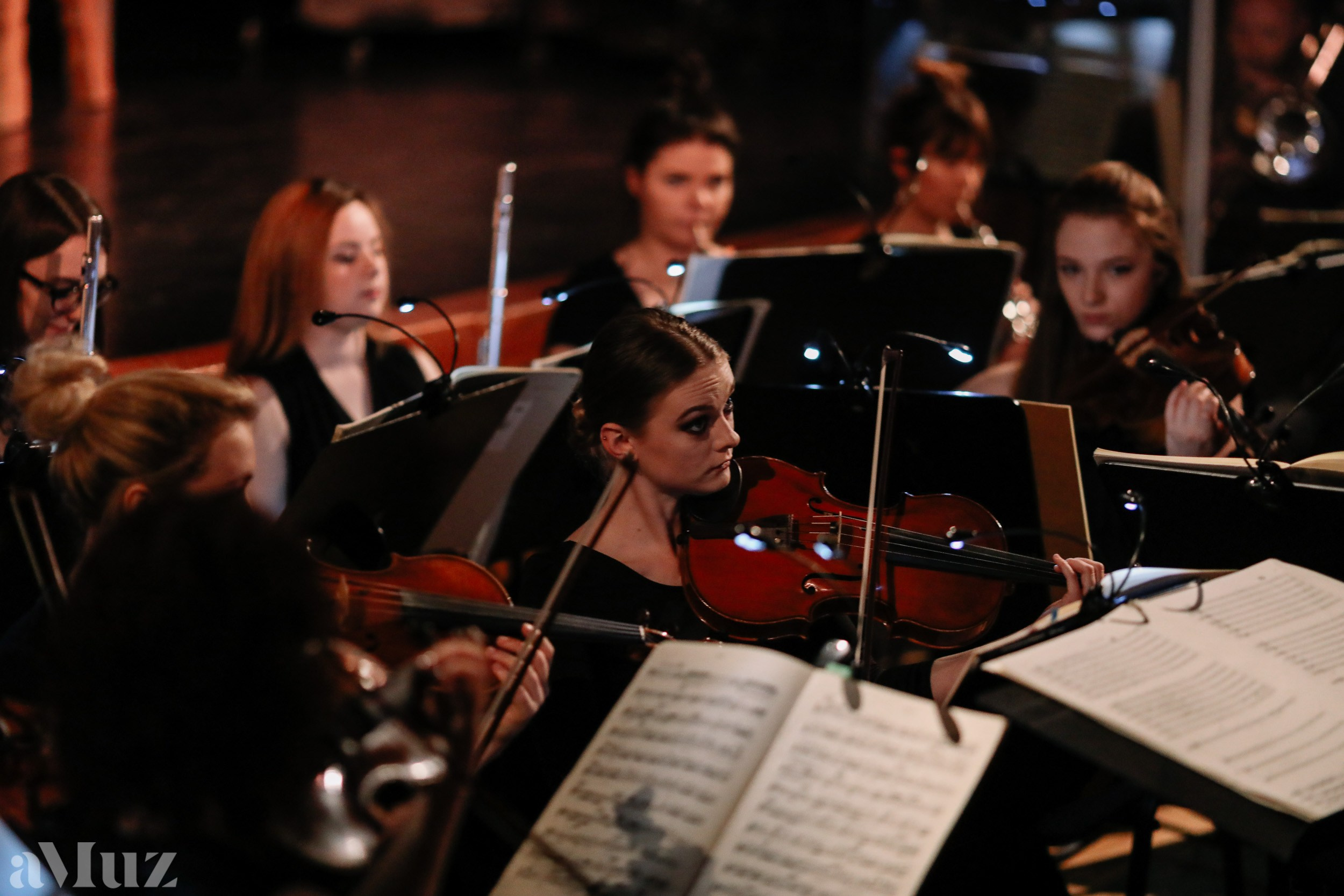 Opera Łąkowa. Fotograf Ślubny Warszawa - Sesje Biznesowe Rodzinne Eventy