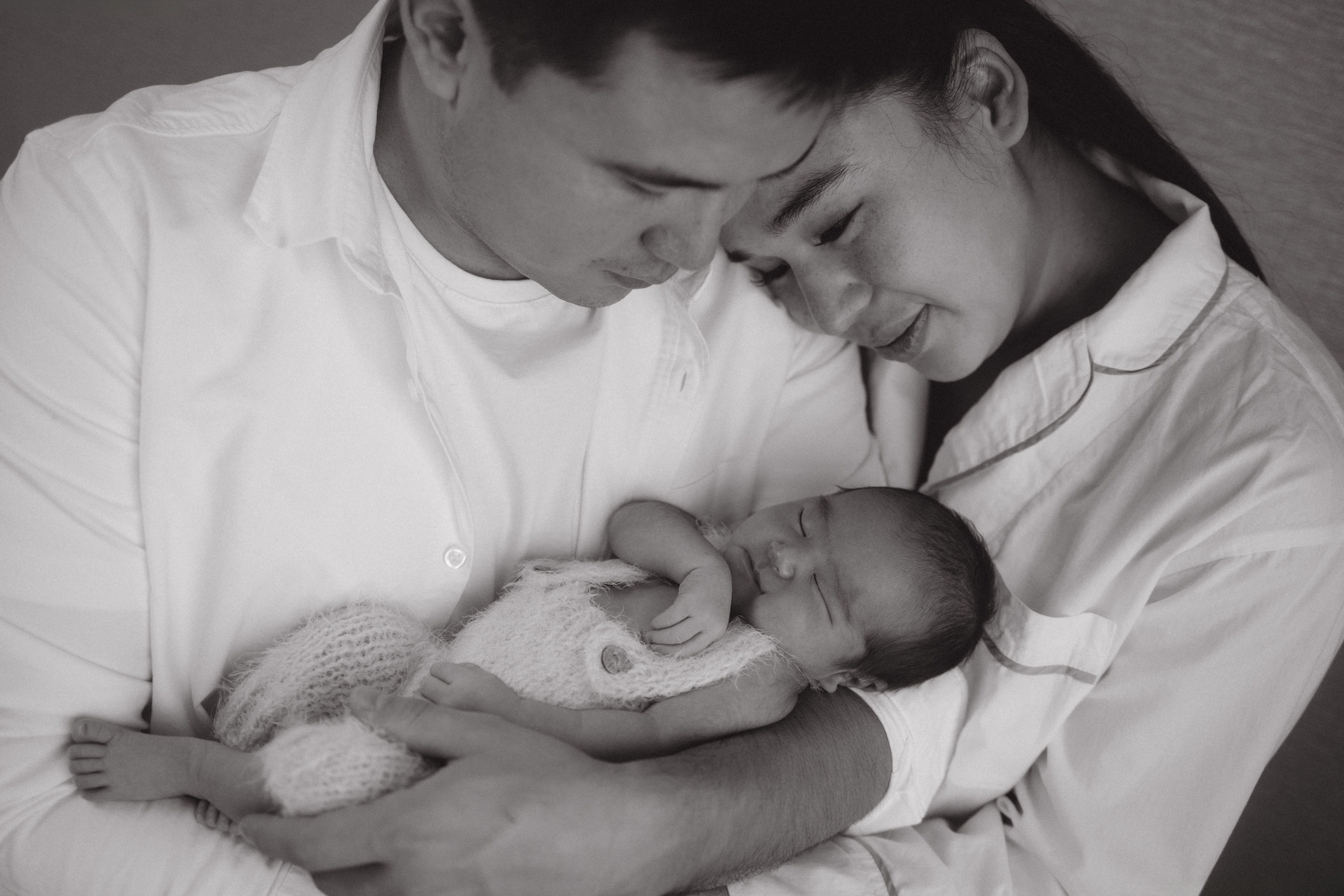 So loved. Birth, Family, Newborn photographer in Dubai| Eliza Baitikova