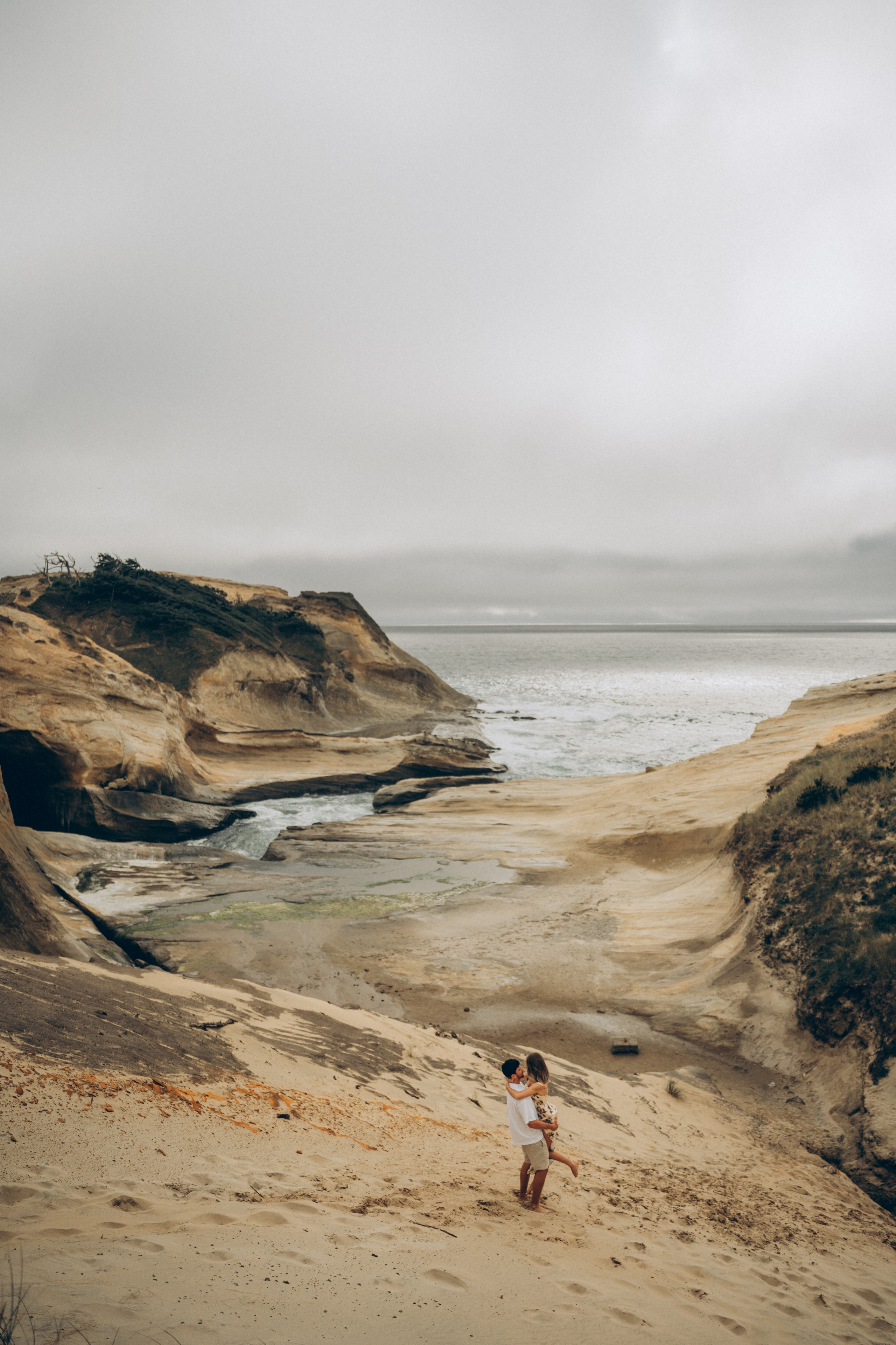Lera & Slavik. Wedding, family and portrait photographer in Portland