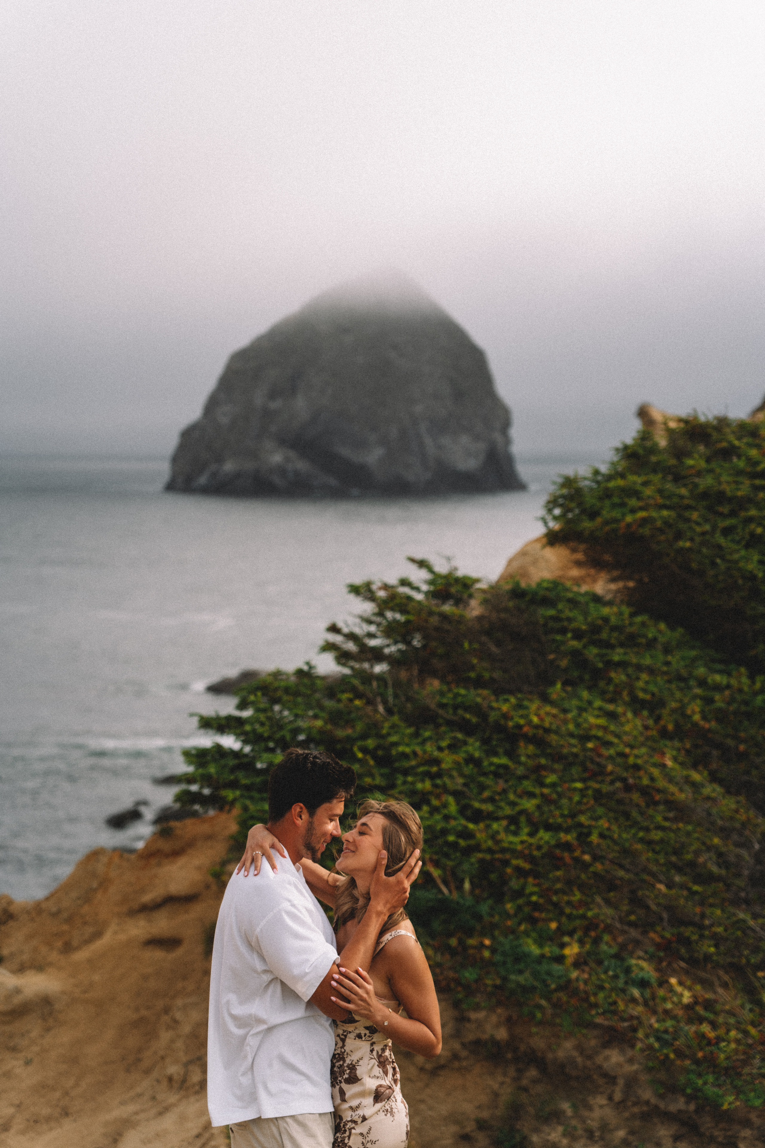 Lera & Slavik. Wedding, family and portrait photographer in Portland