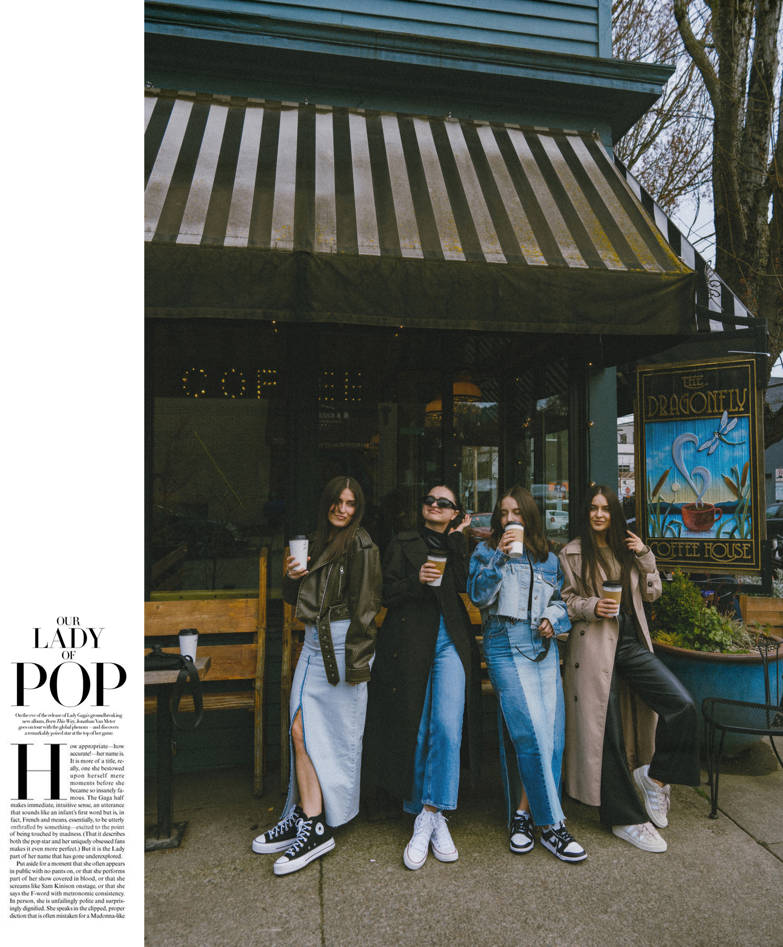 Four sisters. Wedding, family and portrait photographer in Portland