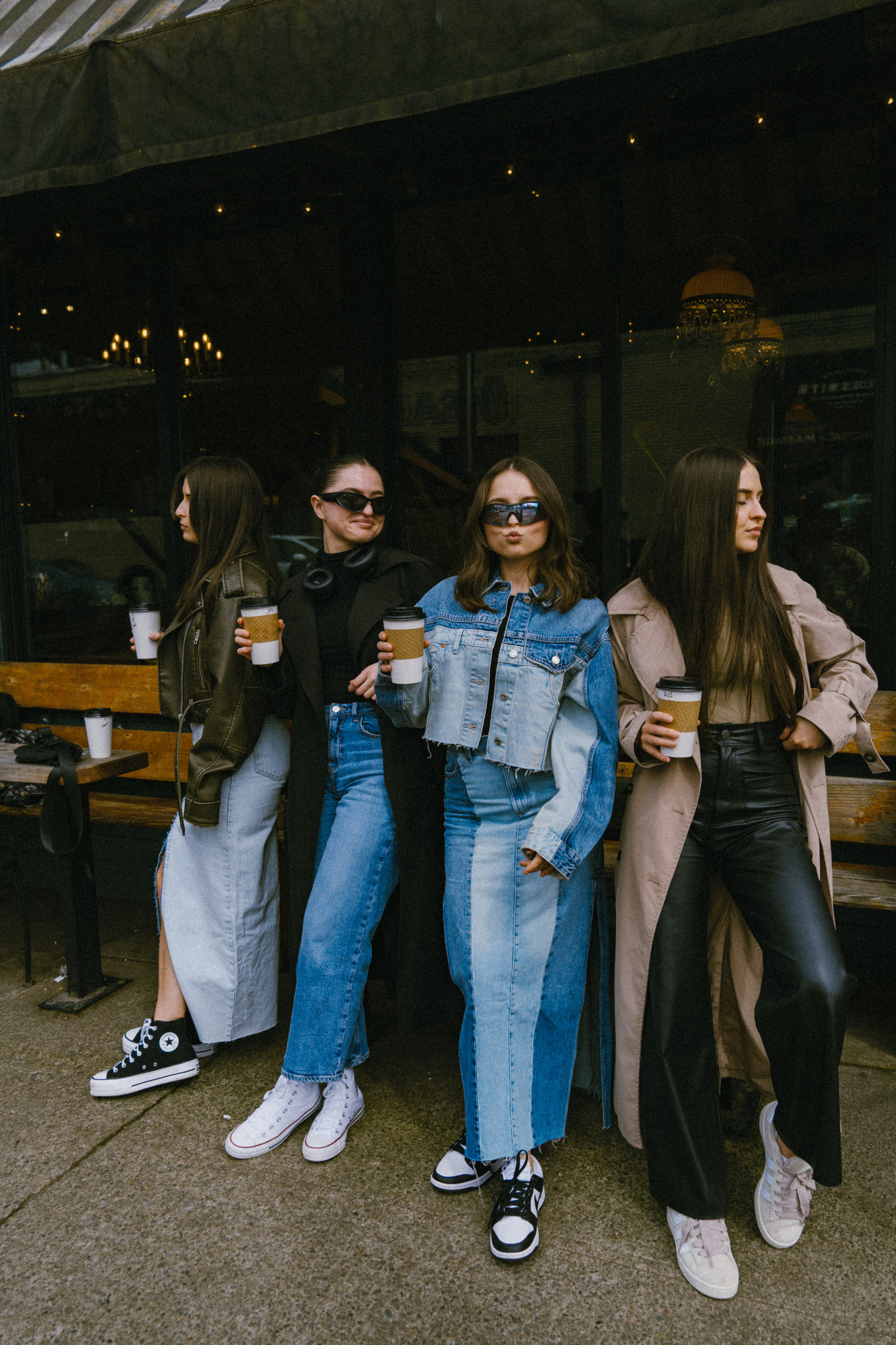 Four sisters. Wedding, family and portrait photographer in Portland