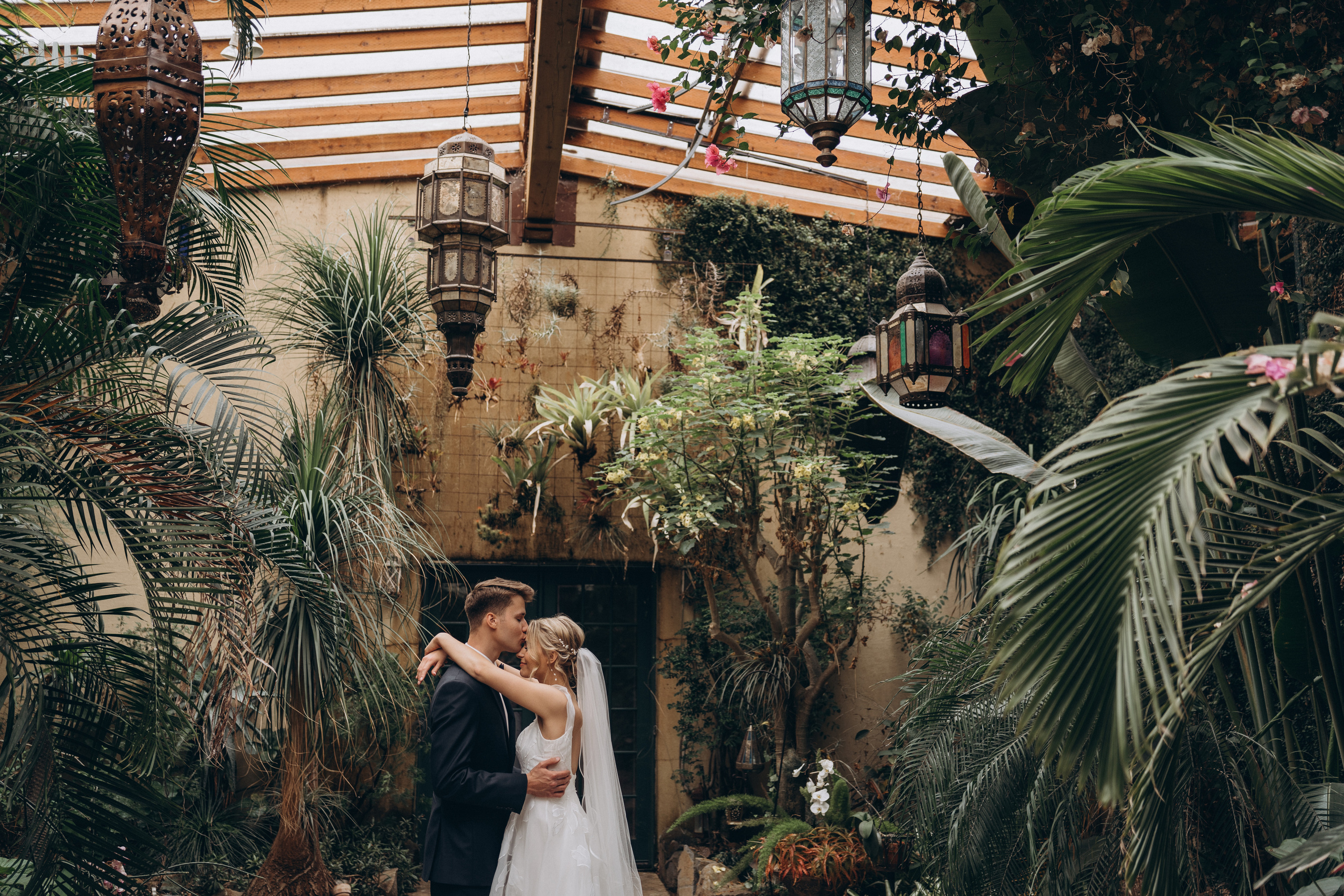 Nataly & Sergey. Wedding, family and portrait photographer in Portland