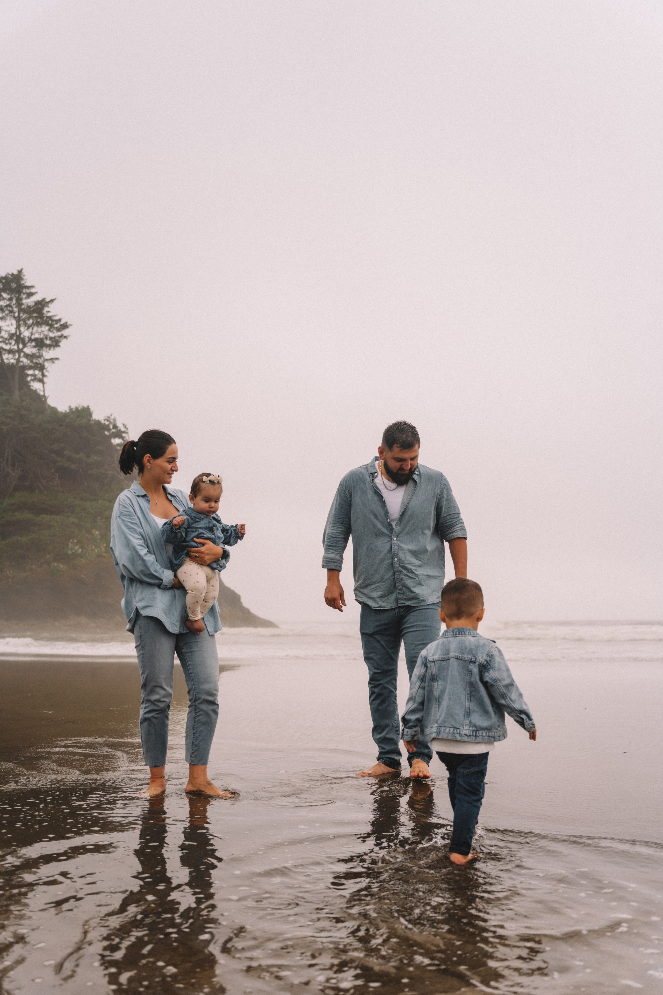 Family. Wedding, family and portrait photographer in Portland