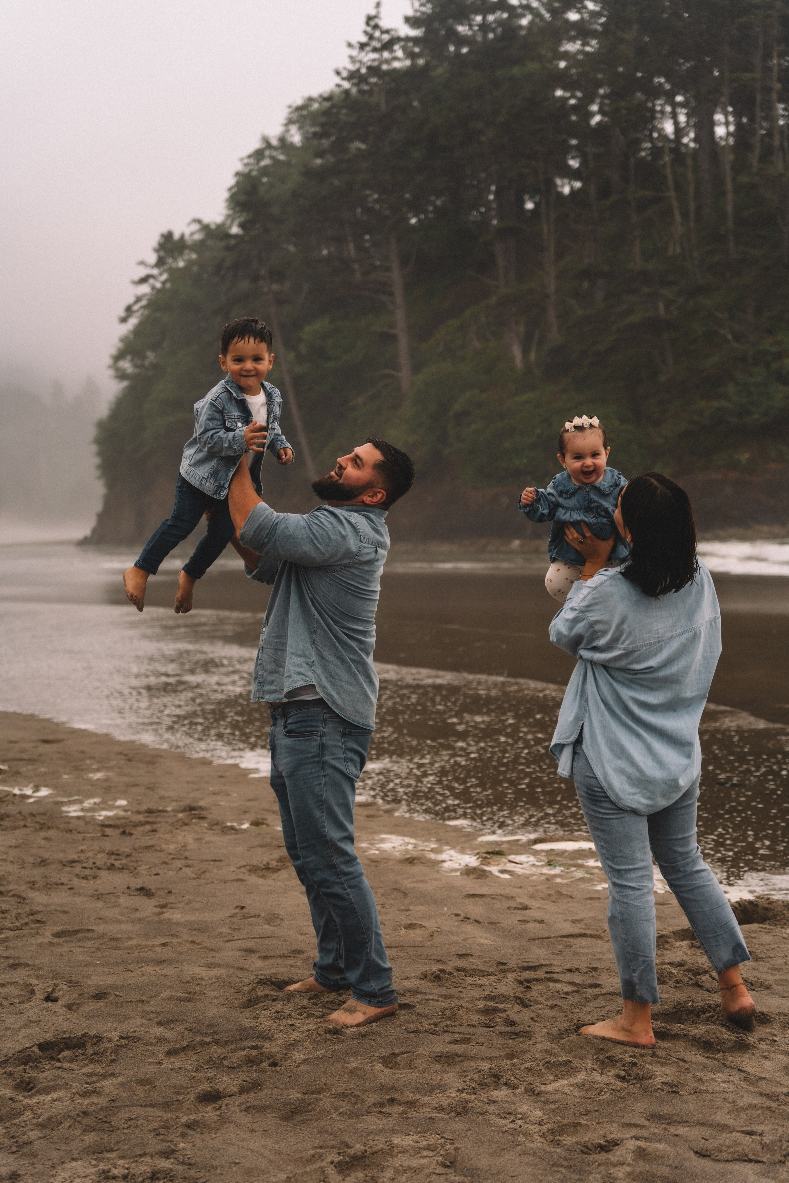Family. Wedding, family and portrait photographer in Portland