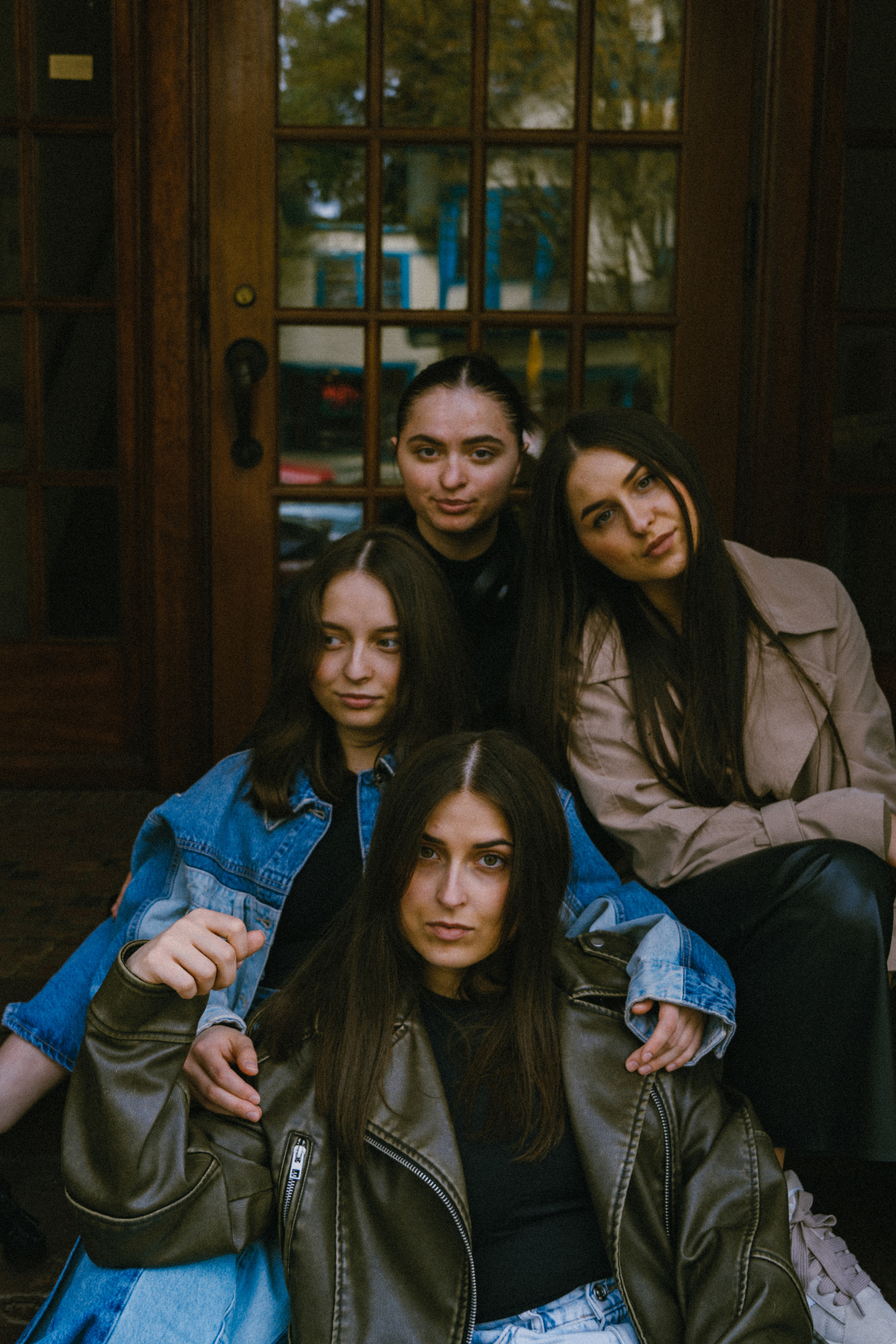 Four sisters. Wedding, family and portrait photographer in Portland