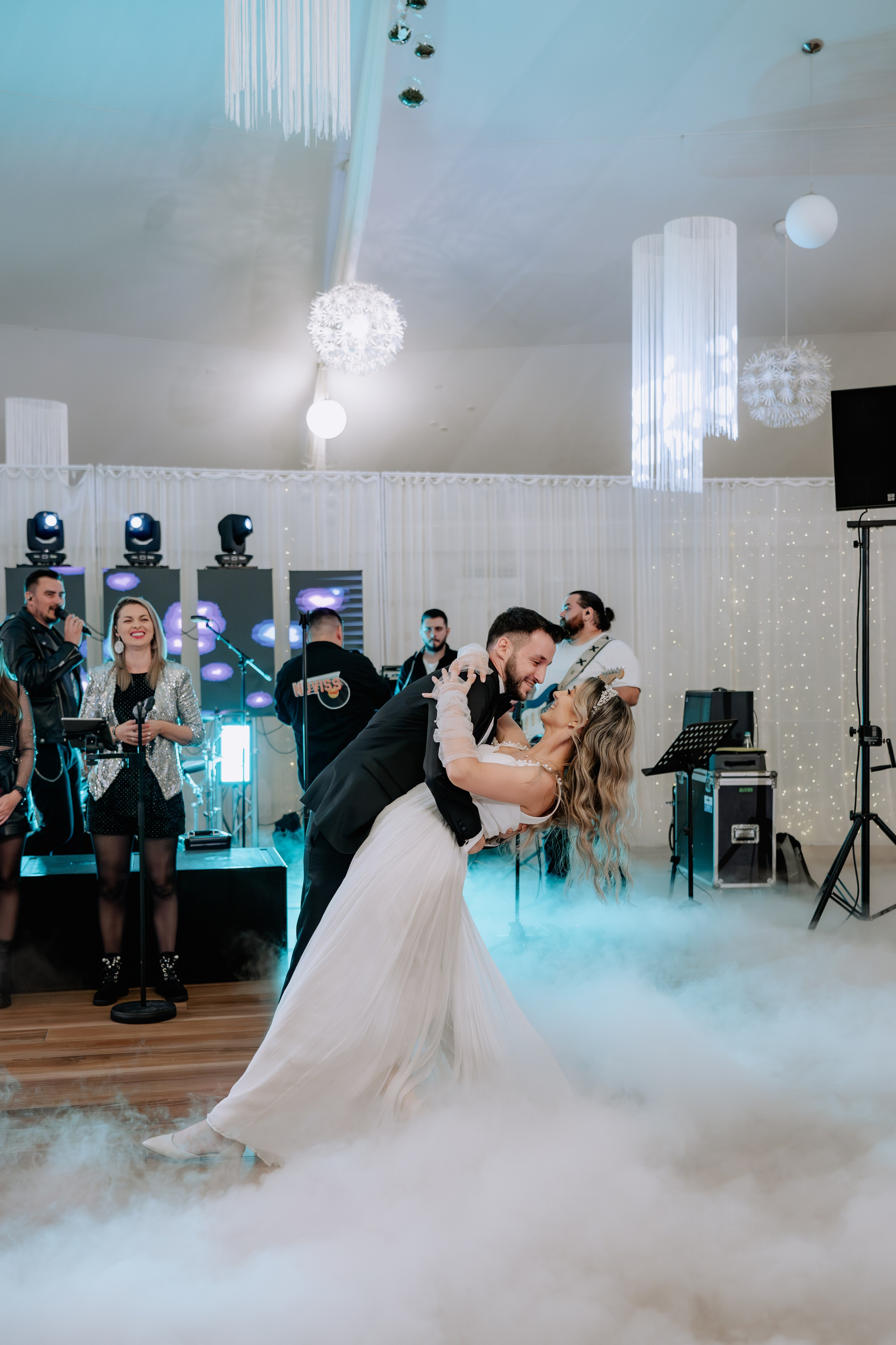 Madalina + Cosmin | Wedding day. Proud Vision Weddings | Wedding Photography & Film — Servicii profesionale Foto Video Nunta Iasi