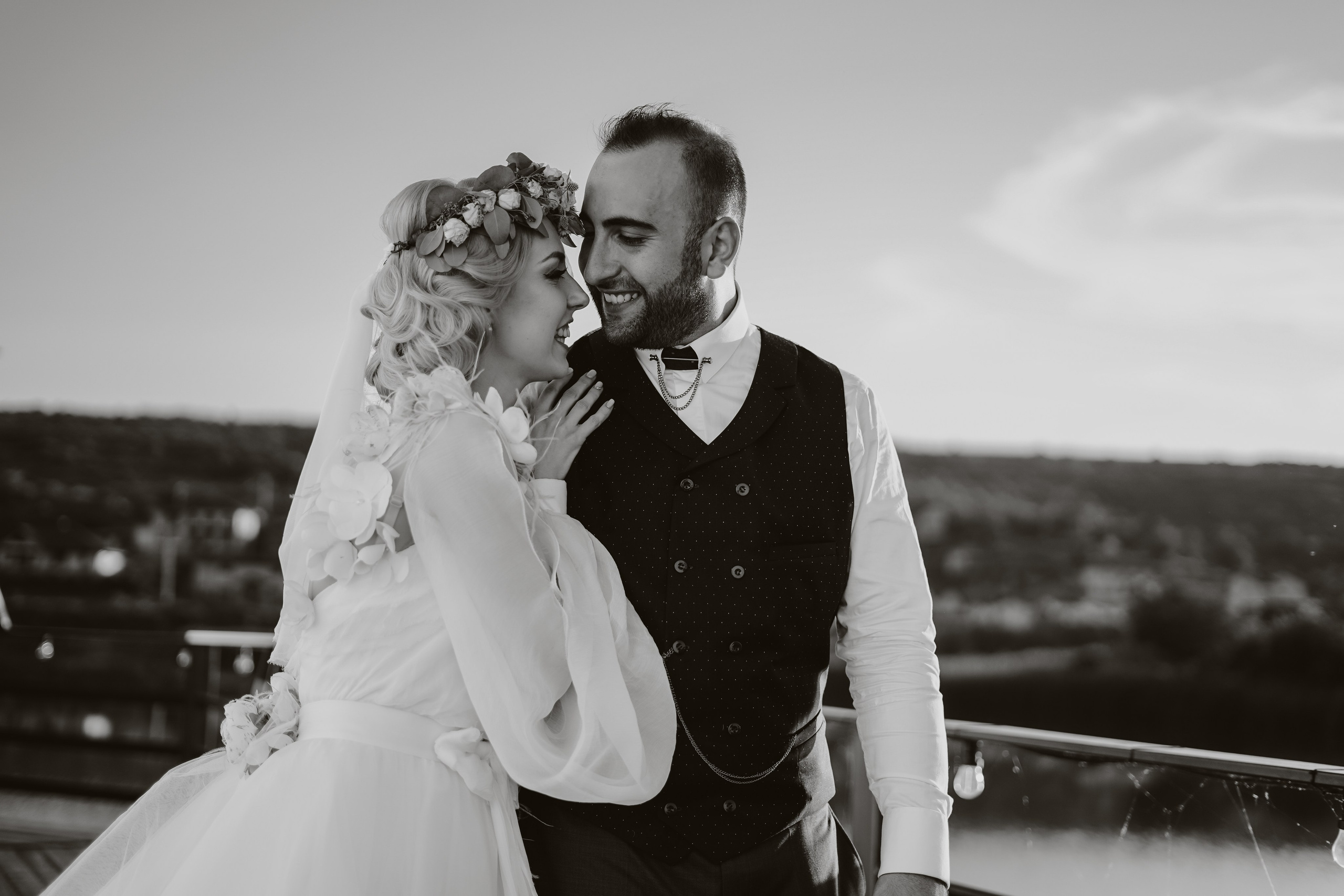 Nunta cu tematica anilor 1920, sedinta foto in ziua evenimentului. Proud Vision Weddings | Wedding Photography & Film — Servicii profesionale Foto Video Nunta Iasi