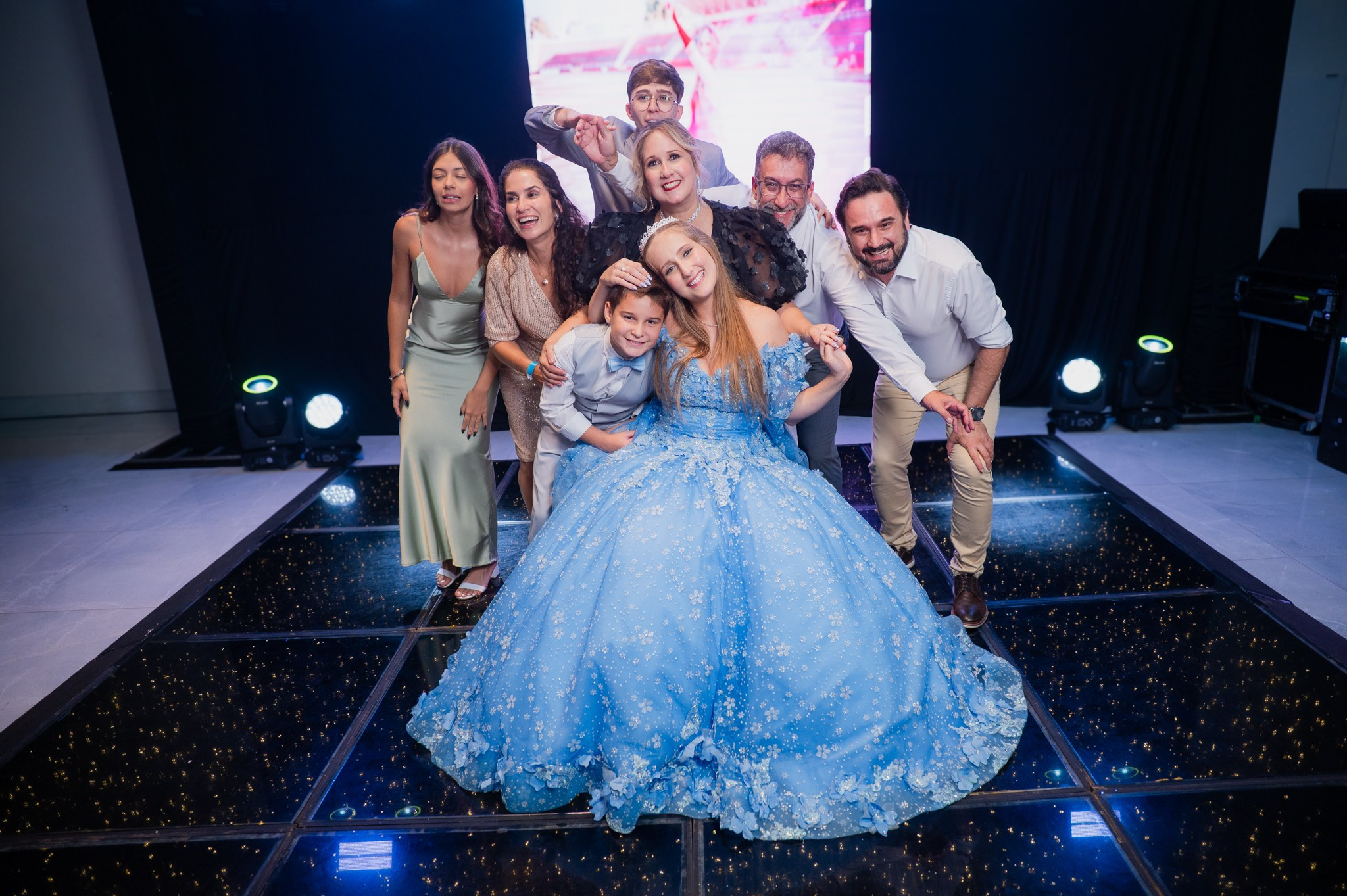 Lara — Hall Palace / Bauru SP. Robson Colaço