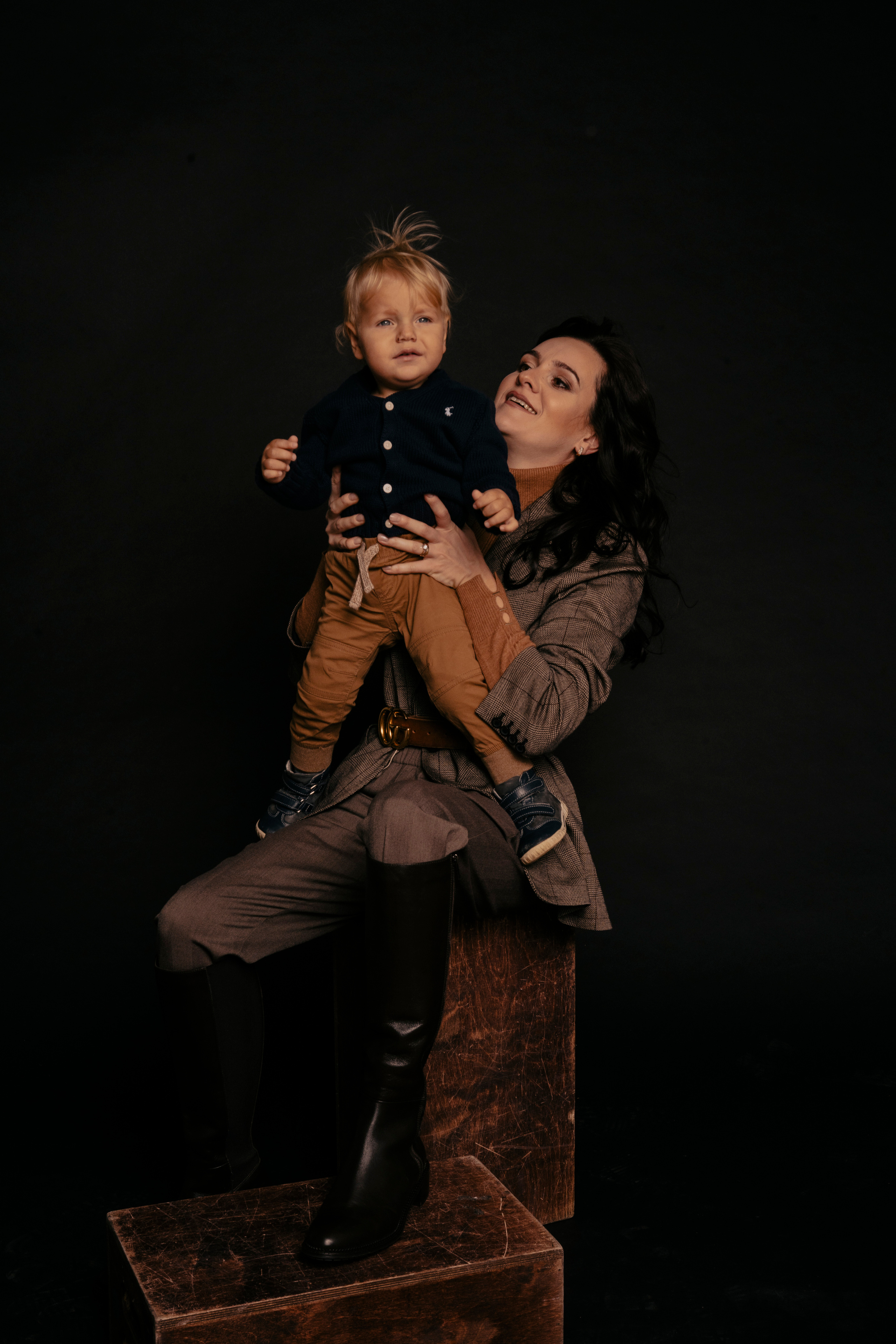 Indira. Modern maternity photographer in Long Island New York