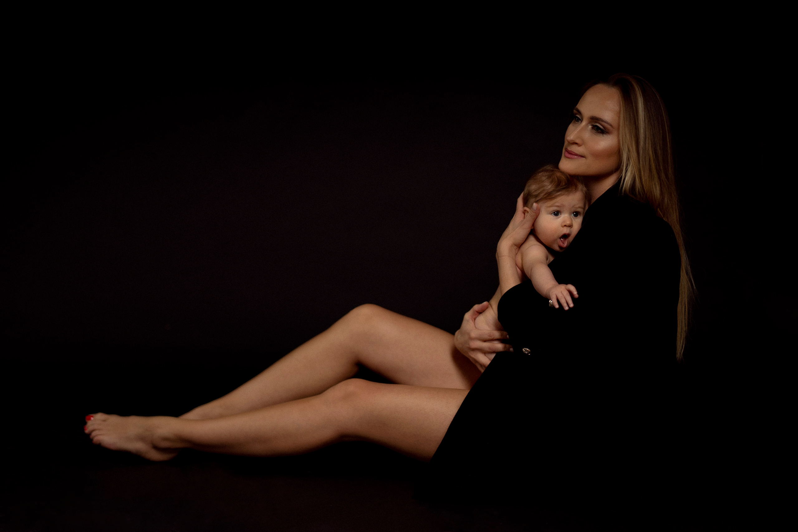 Zhanna. Modern maternity photographer in Long Island New York