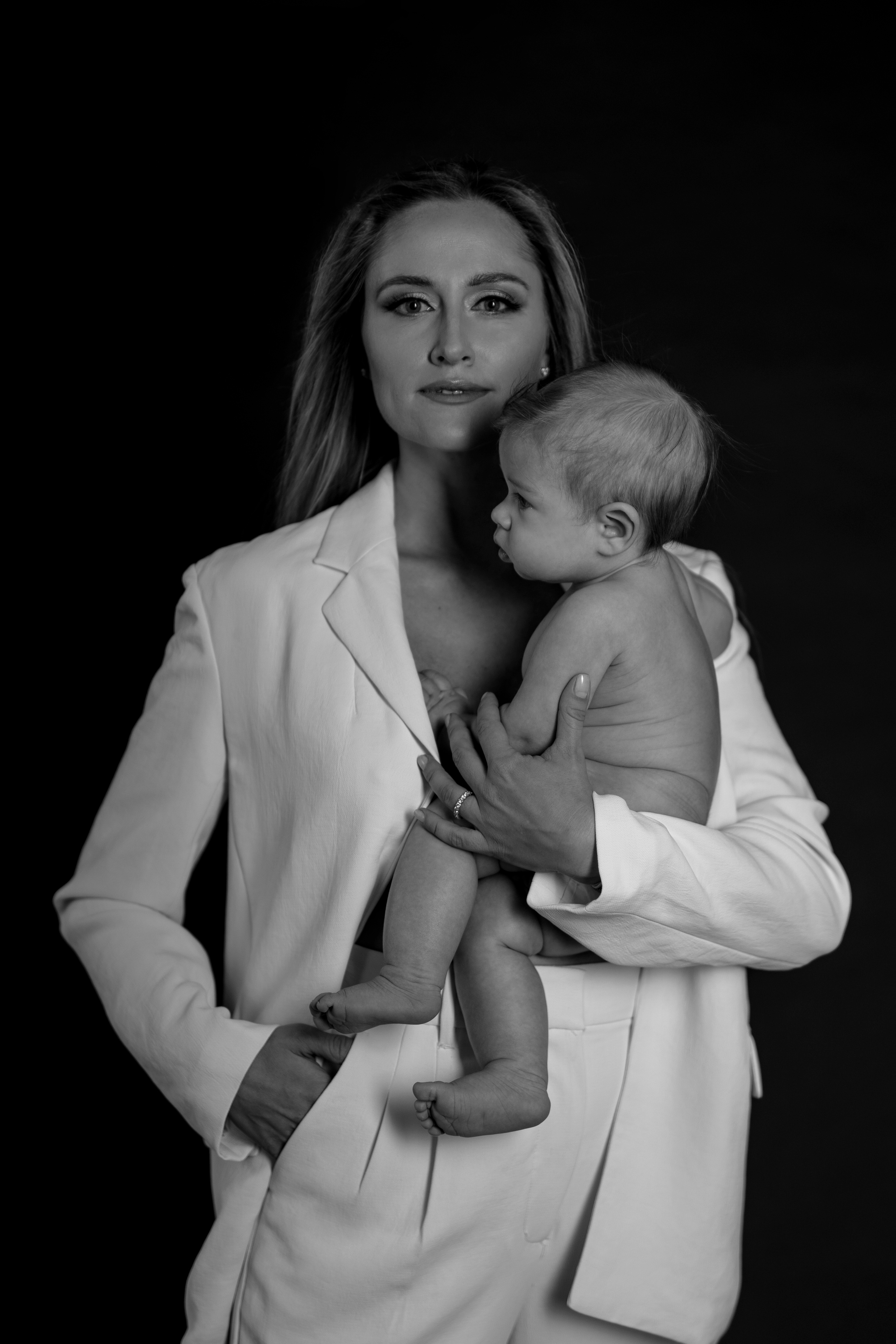 Zhanna. Modern maternity photographer in Long Island New York