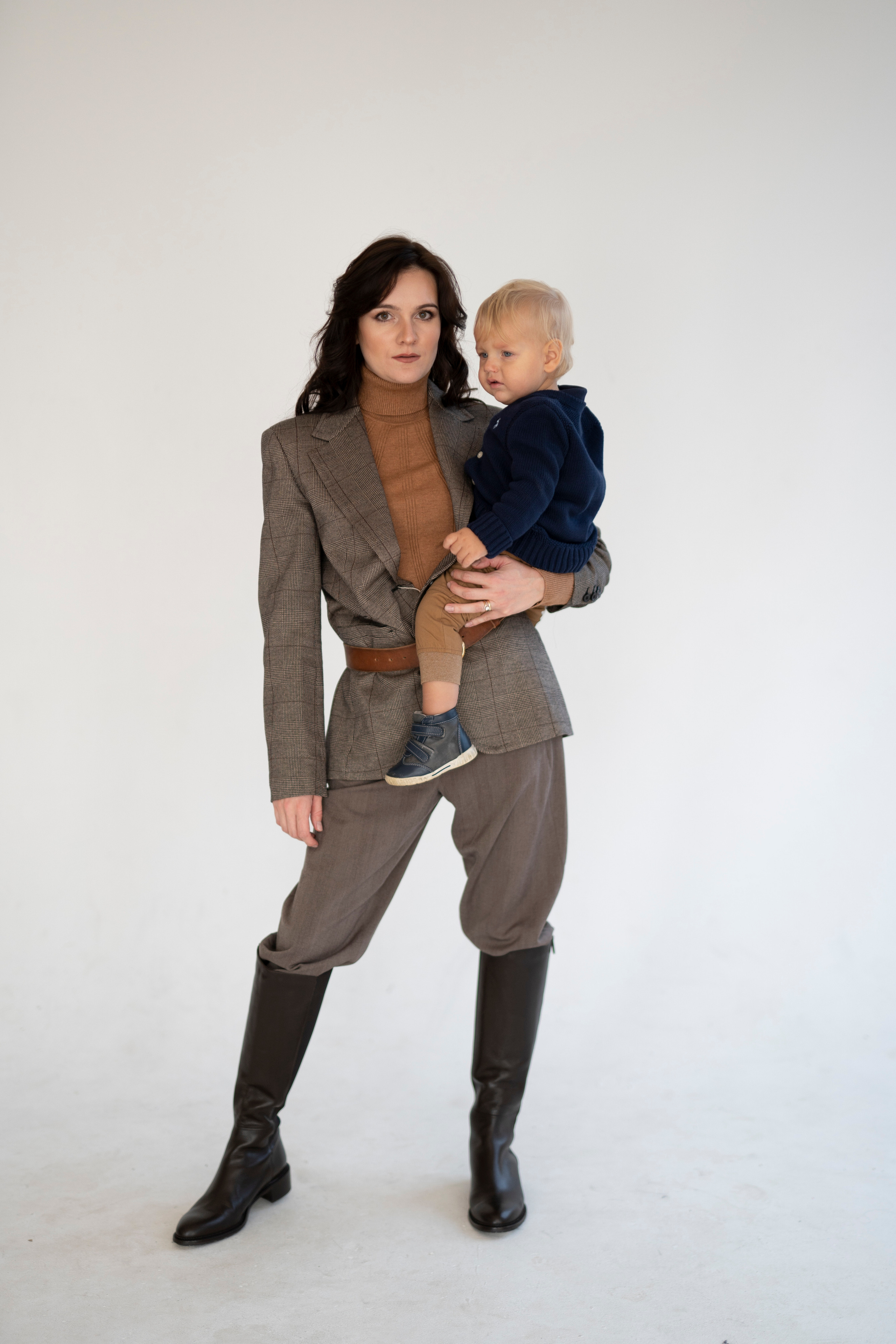 Indira. Modern maternity photographer in Long Island New York