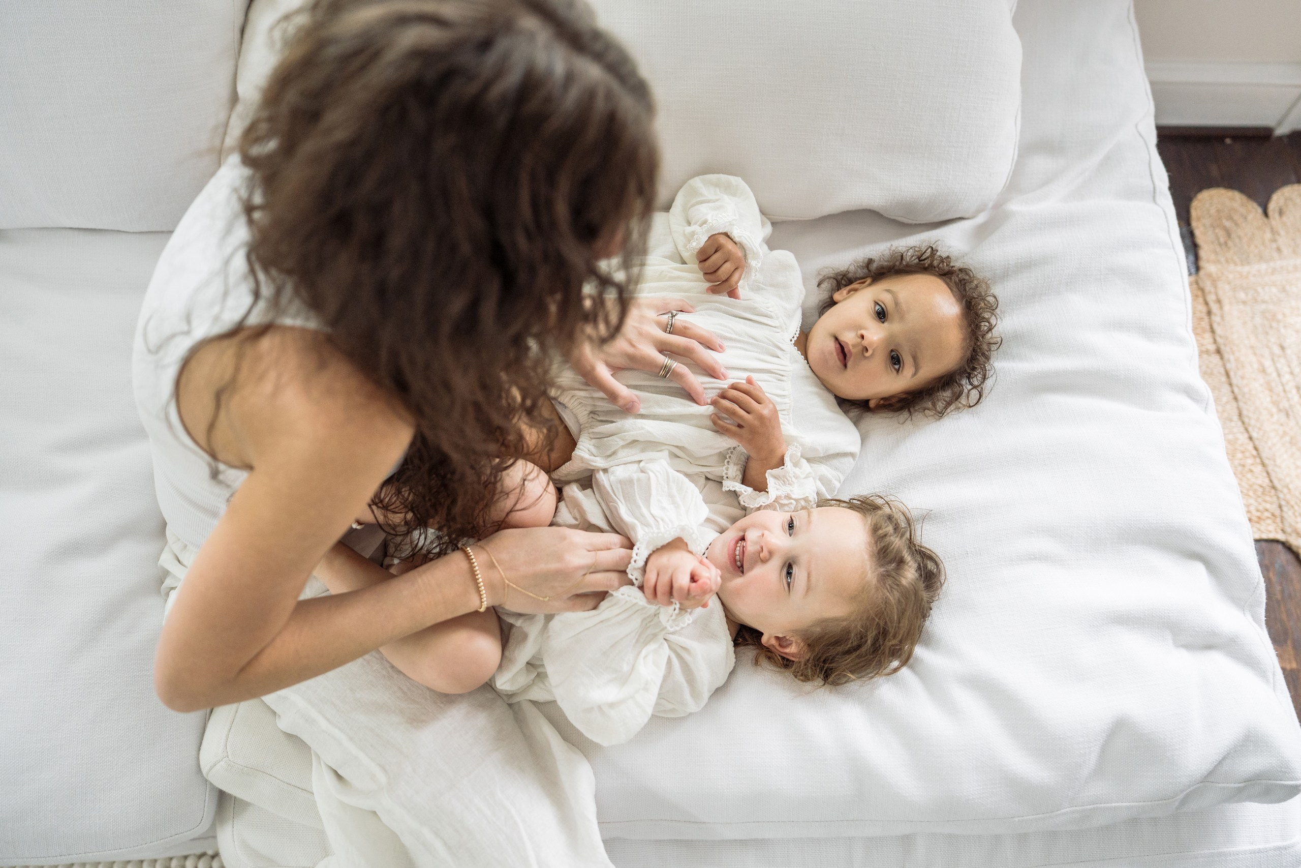 Briana, Chris, Eva, Nellie. Alisa Tant — Family and newborn photographer Bucks County, Montgomery county, Philadelphia, NJ