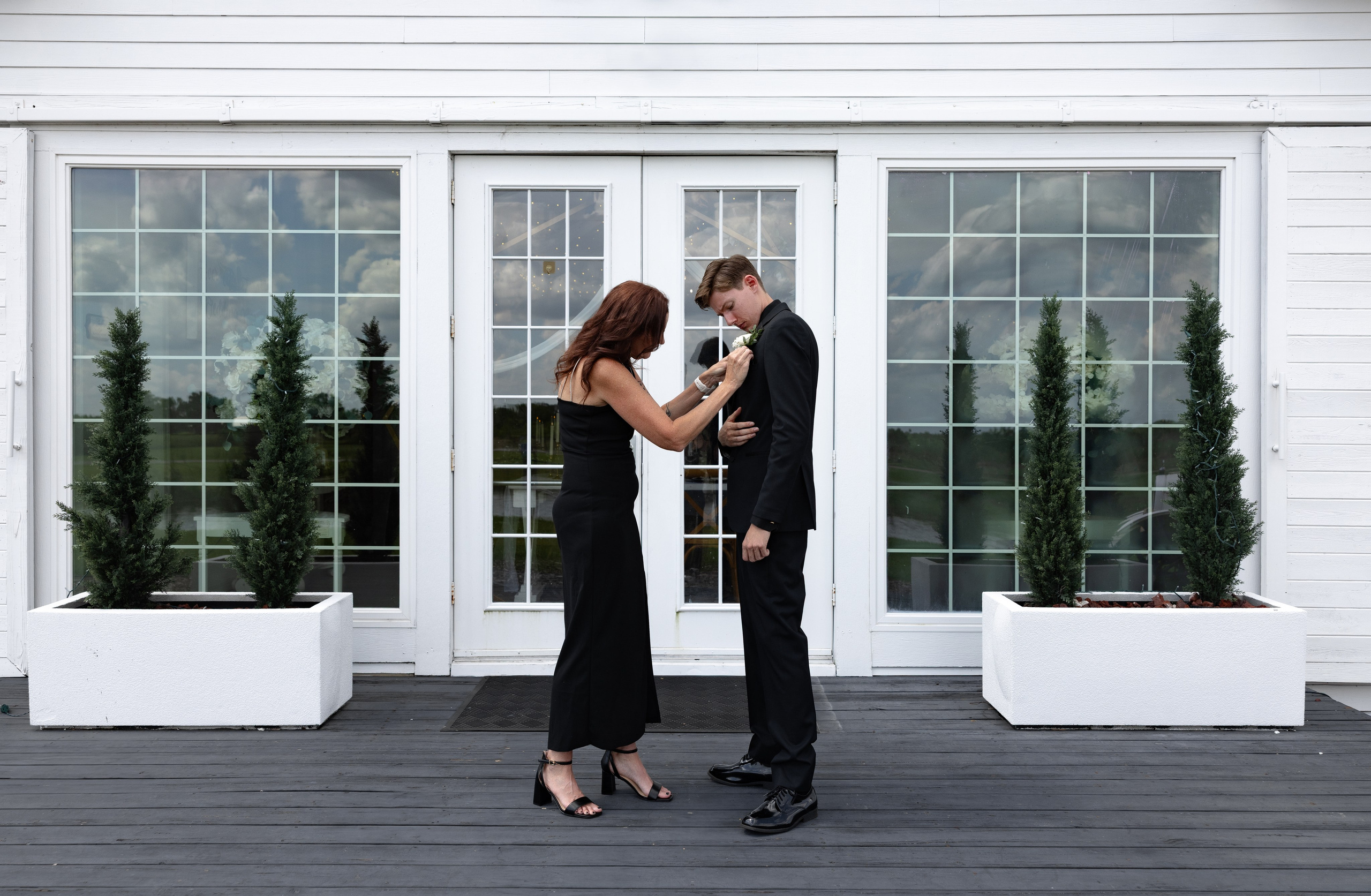Alexsa and Robert. Ever After Farm Peach. Photographer Anastasia Nagibina