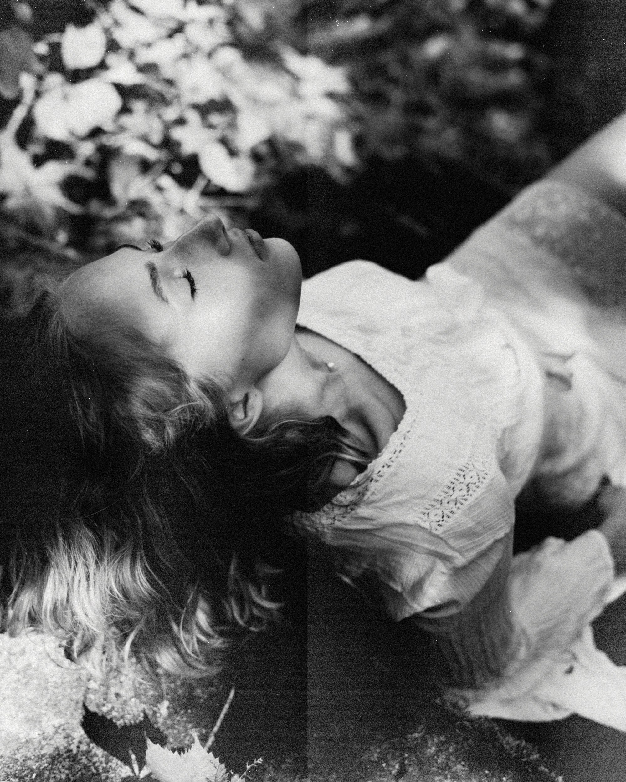 Sabīne x ĀTRSKADRS. Fotografė Aleksandra Samozvanova