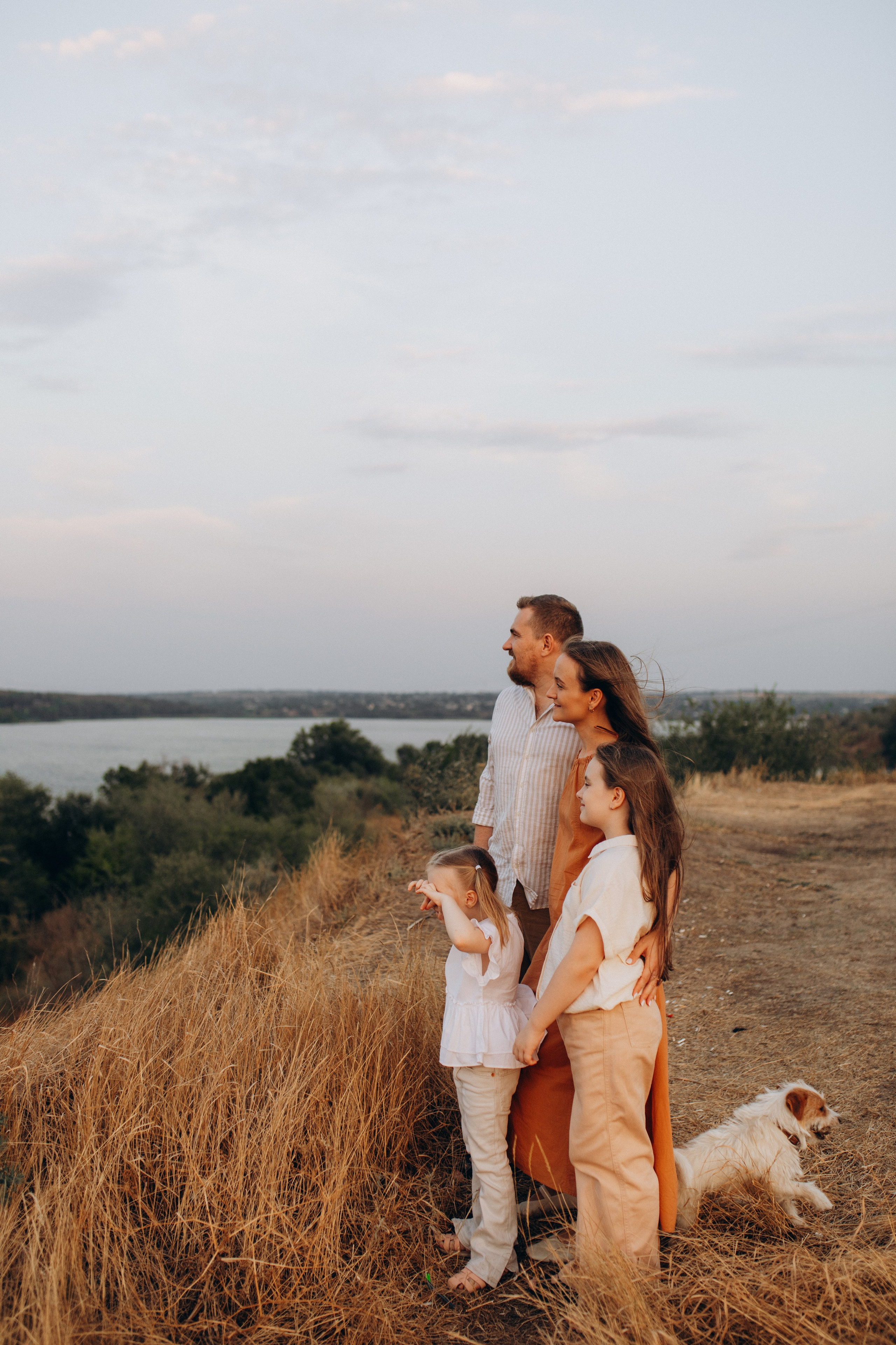 Ніколь Полінка Зіна Олександр. Сімейний фотограф Світлана Садовнікова