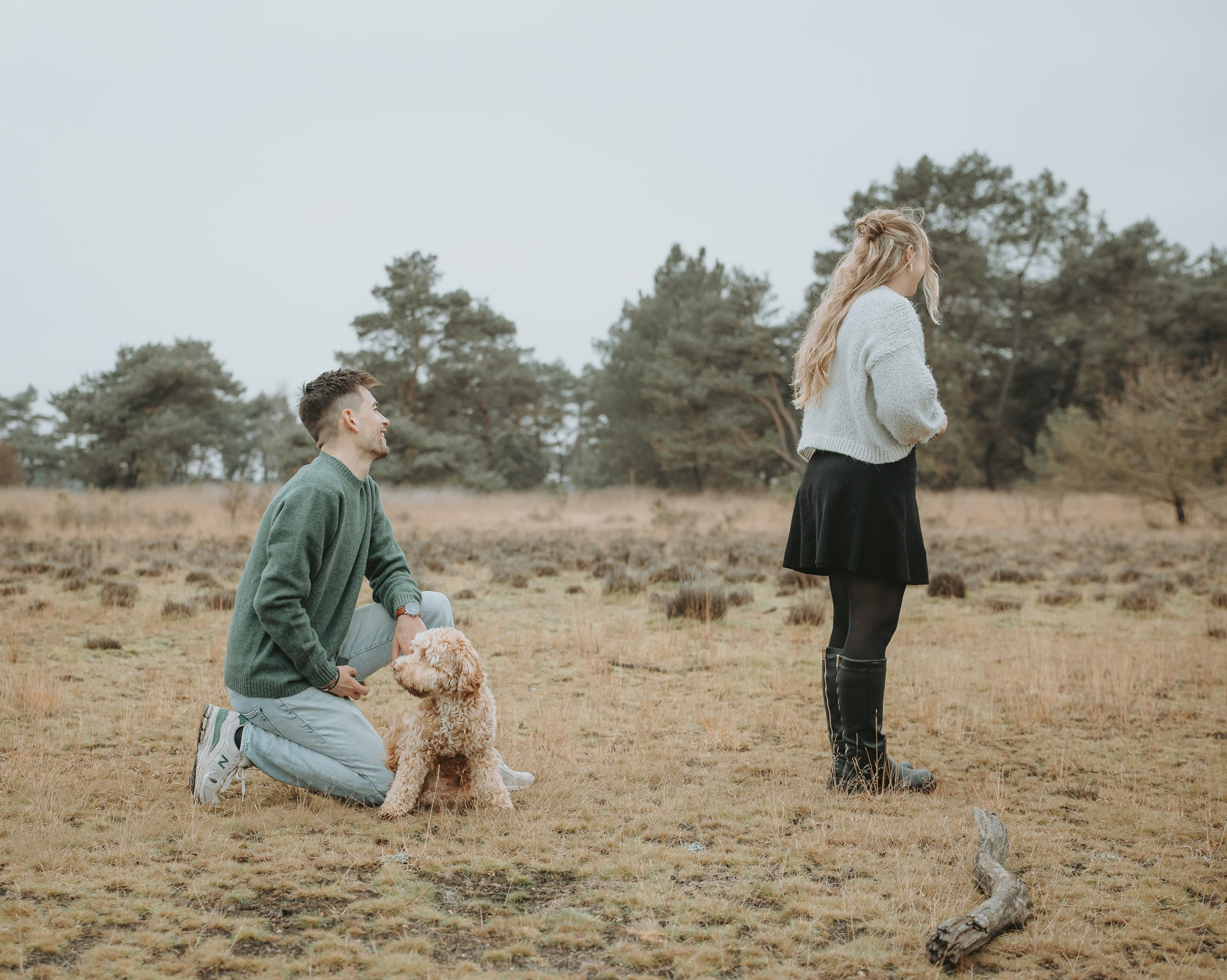 Pure emoties tijdens engagement shoot België - Kapture Fotografie