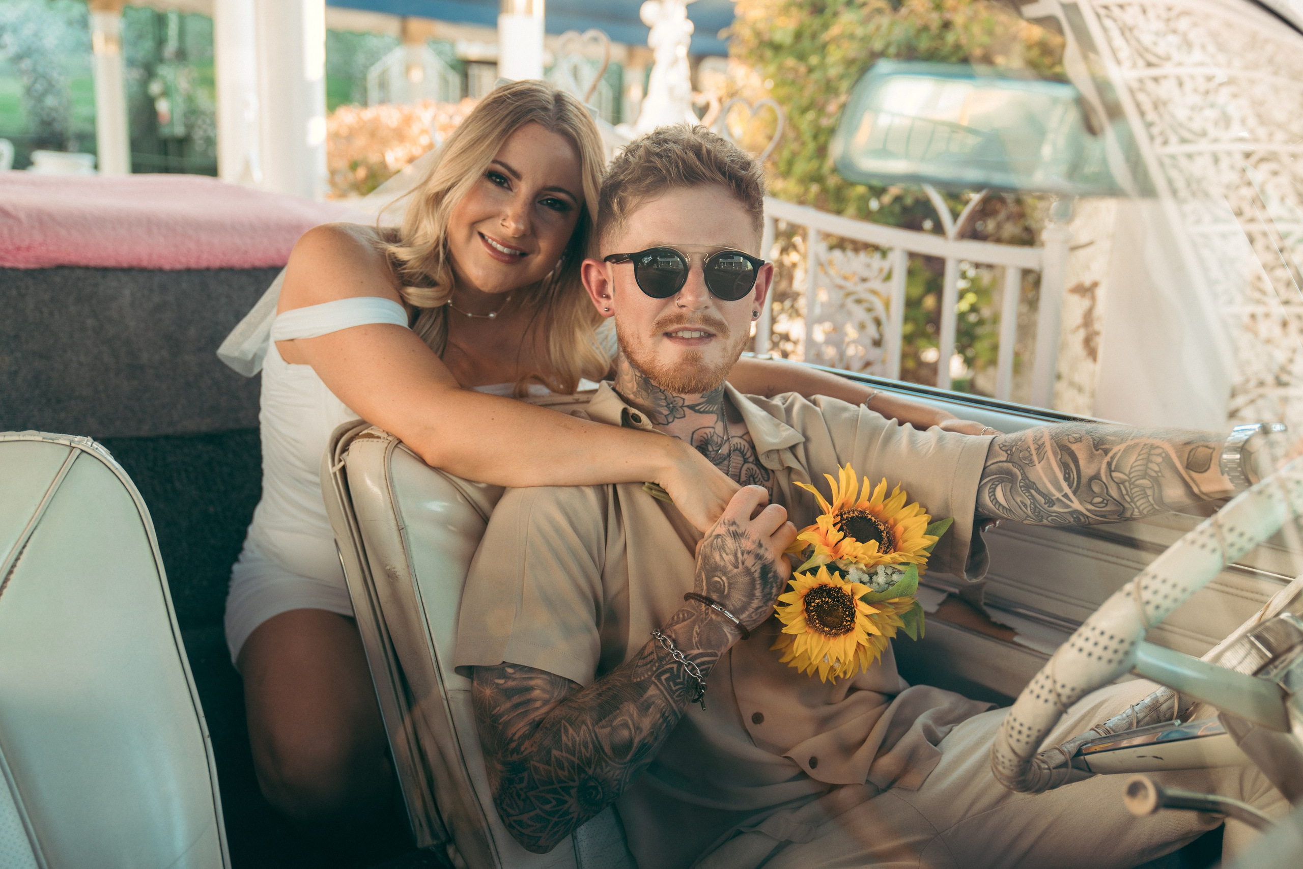 Nia& Joe. Wedding & elopement photographer Viktoriya Kravtsov. Las Vegas