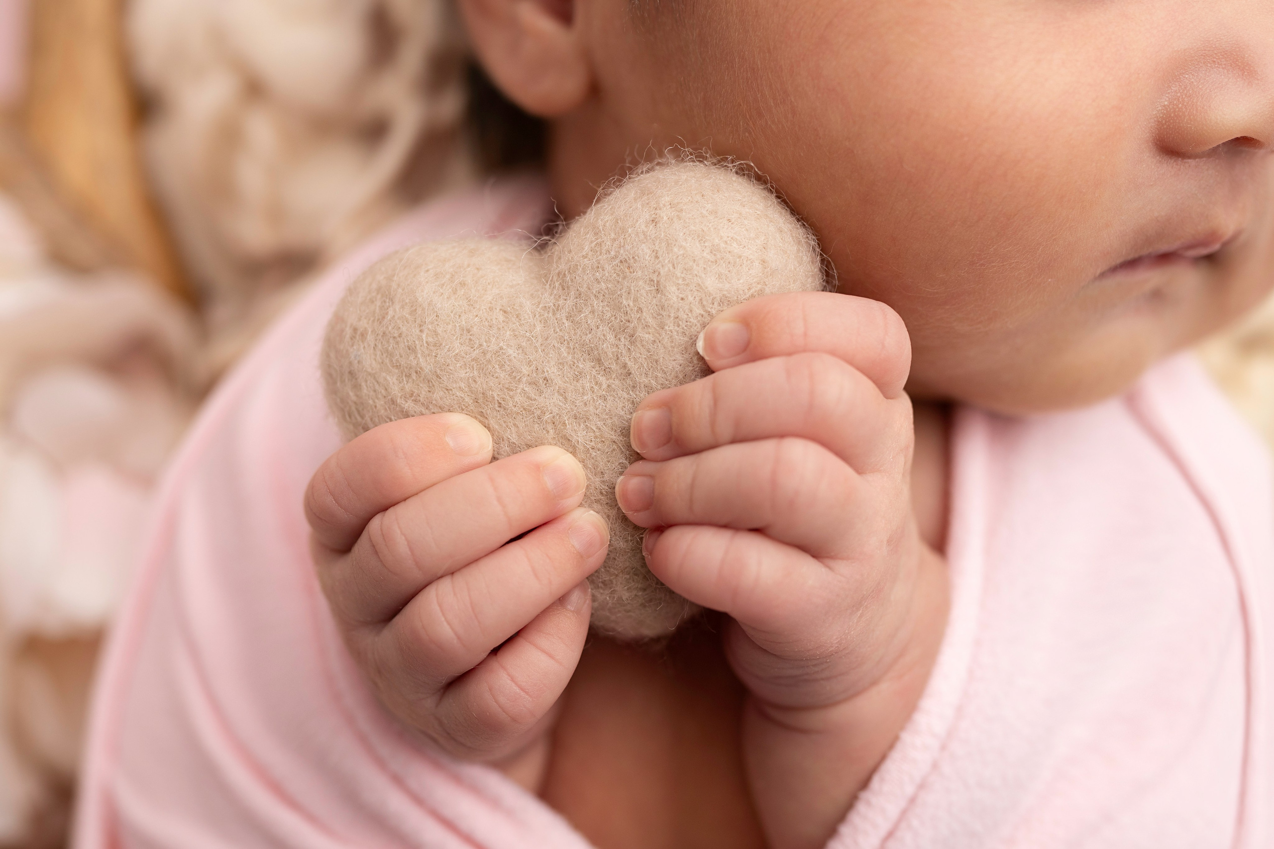 NEWBORN PHOTOGRAPHY. Newborn, Sitter and Cake Smash Photographer in Doha, Qatar