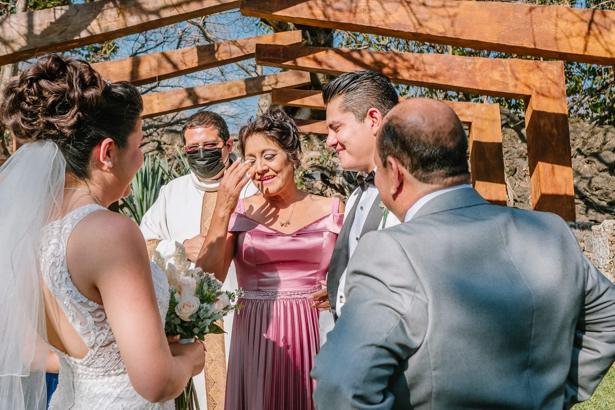 Yenisel & Raul / Tepoztlan. Wedding and family photographer in Mexico City