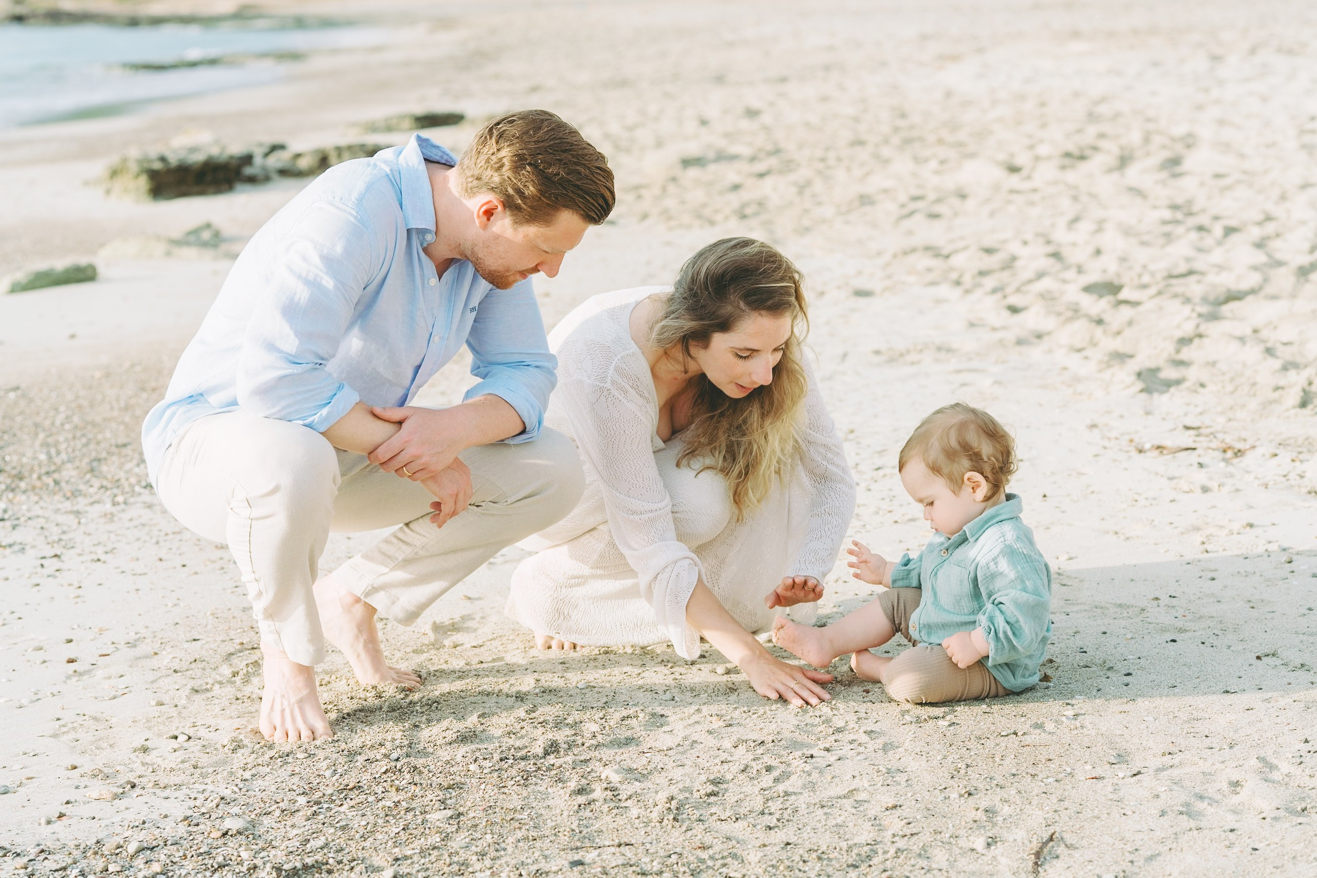 Family Photoshoot Mallorca Beach. Photographer in Mallorca