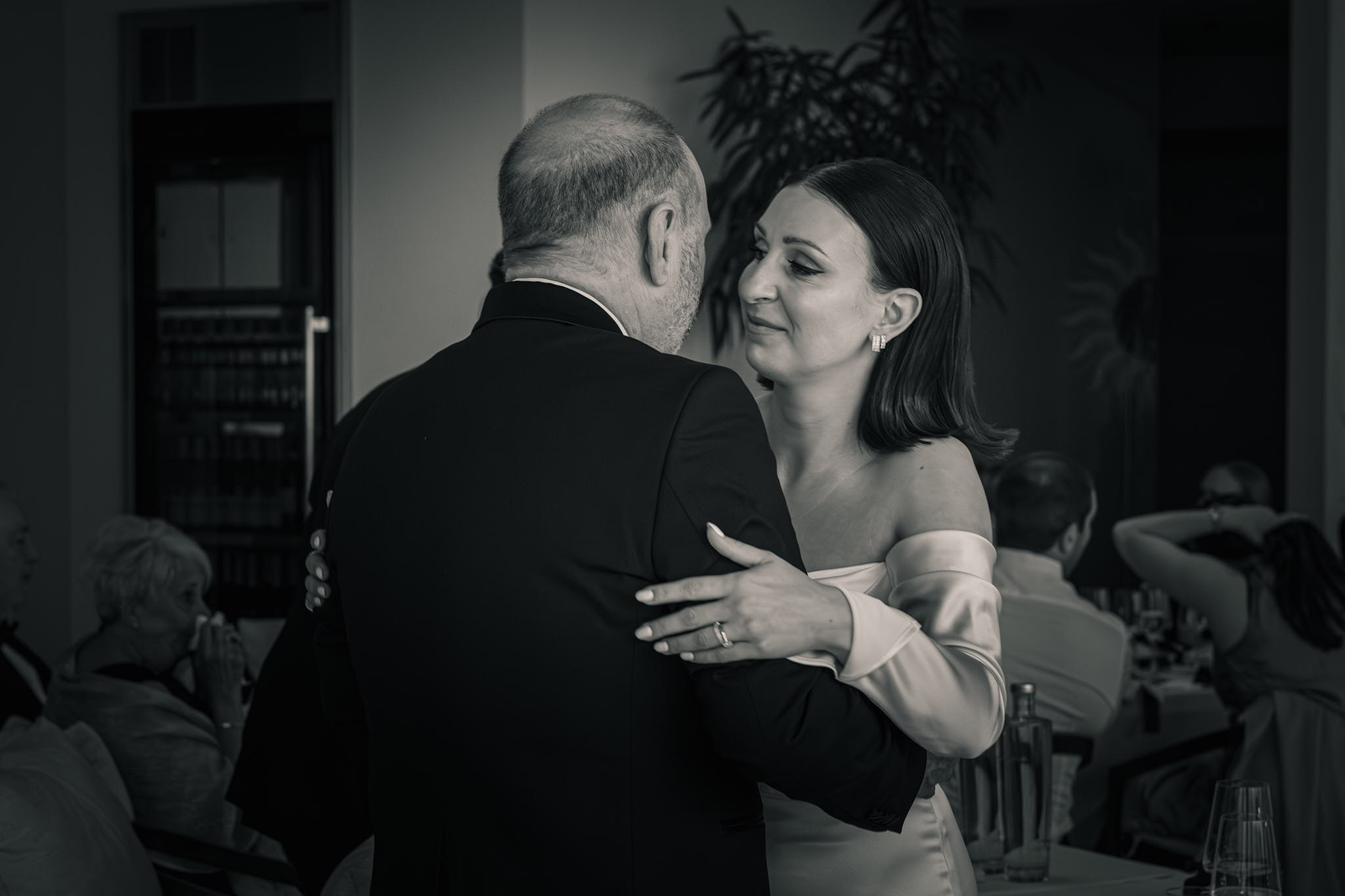 Roxie & Richard Wedding. Fotografo matrimonio Lago di Como Ferrari Media Production