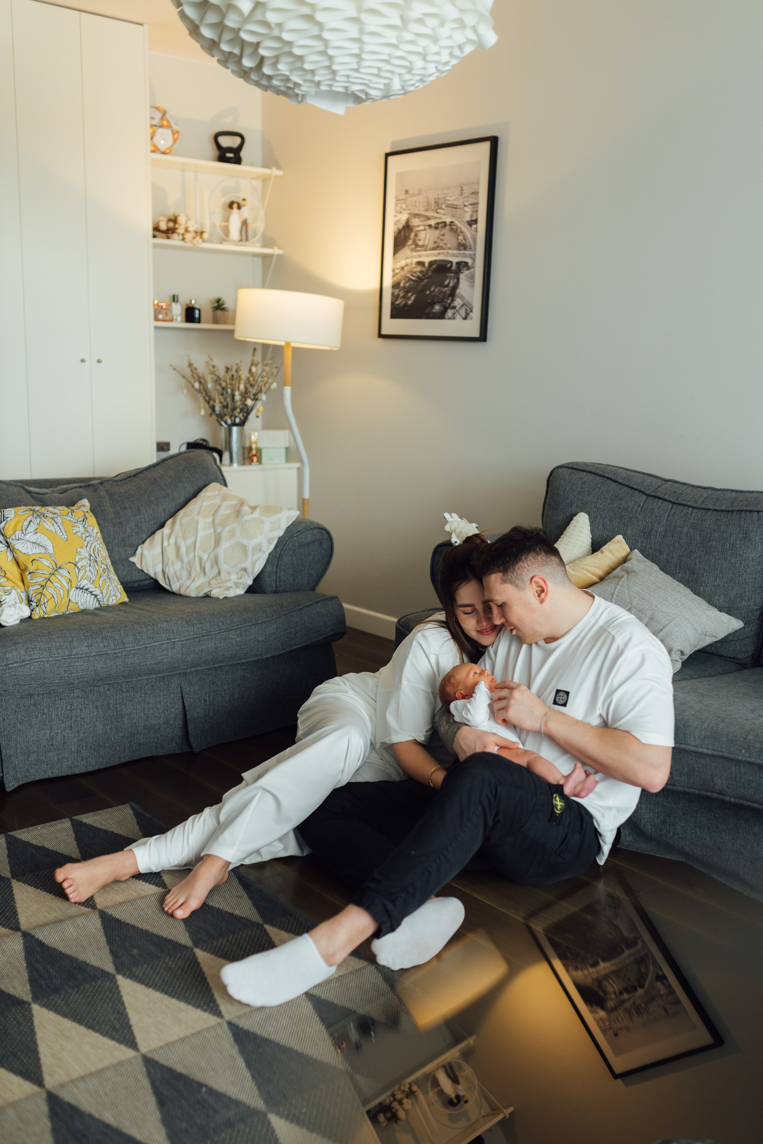 Newborn Home Photo Session. Maternity, newborn photographer in the Bay Area|Iryna Rakivnenko